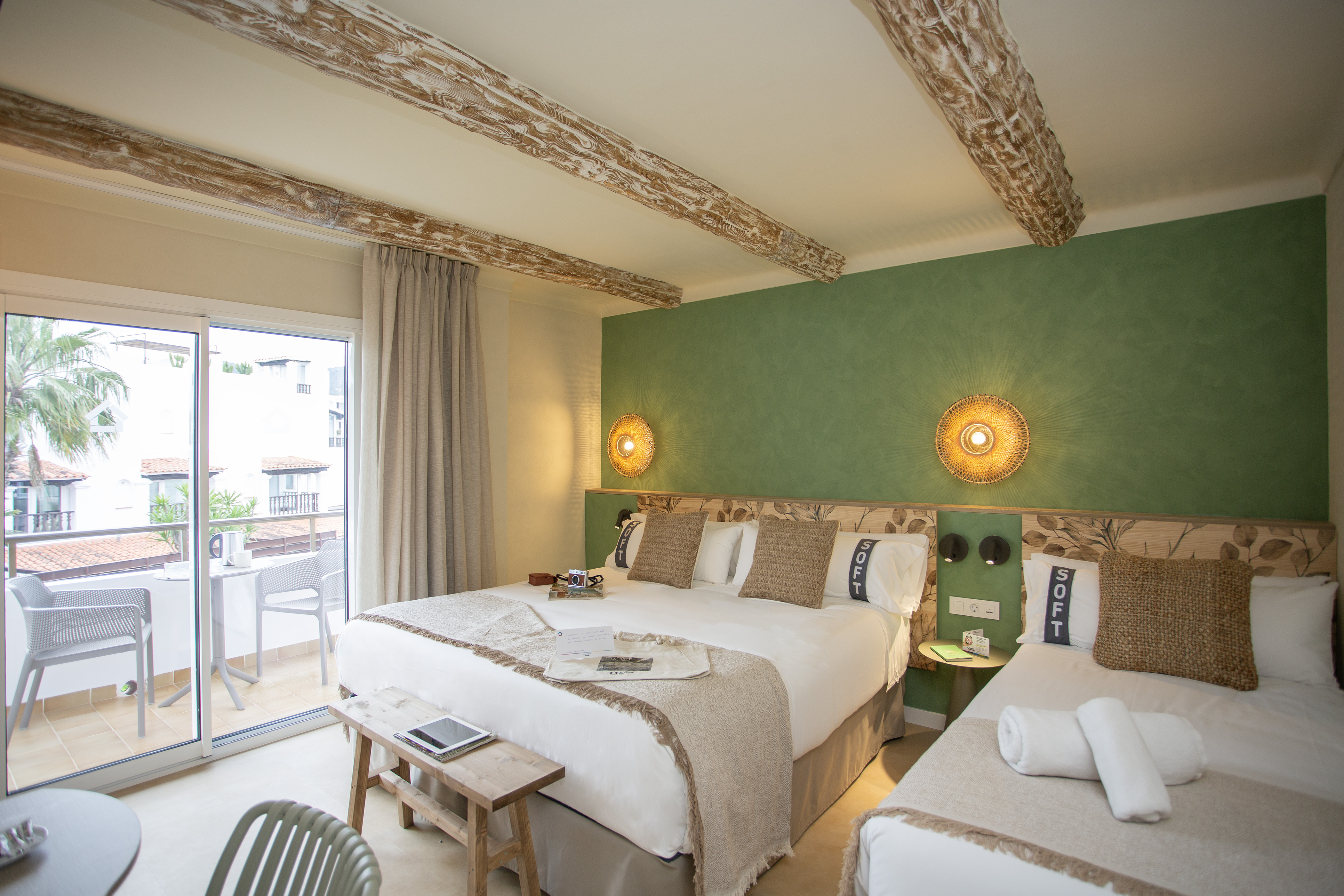 Double or Twin Standard