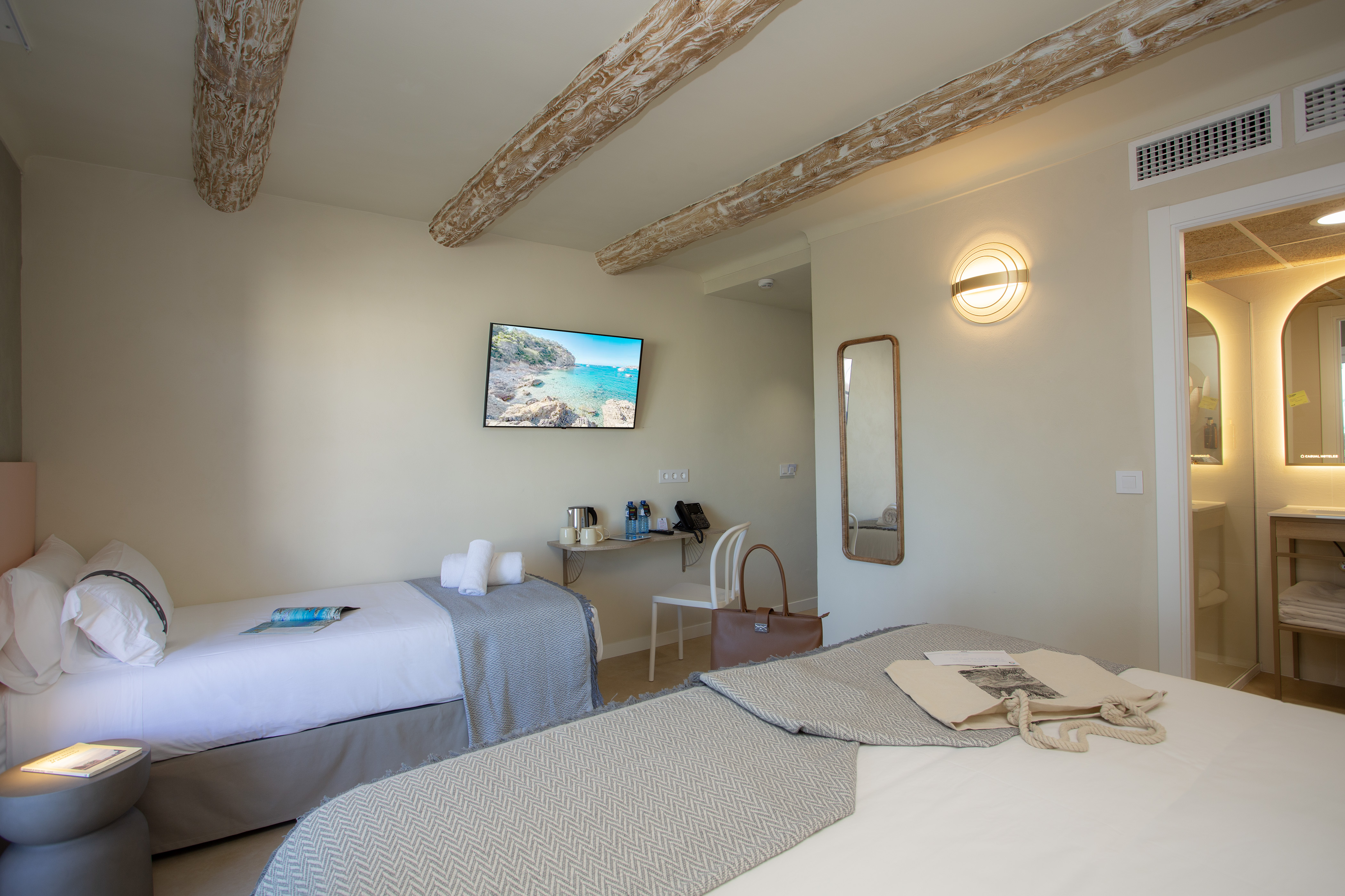 Double or Twin Standard