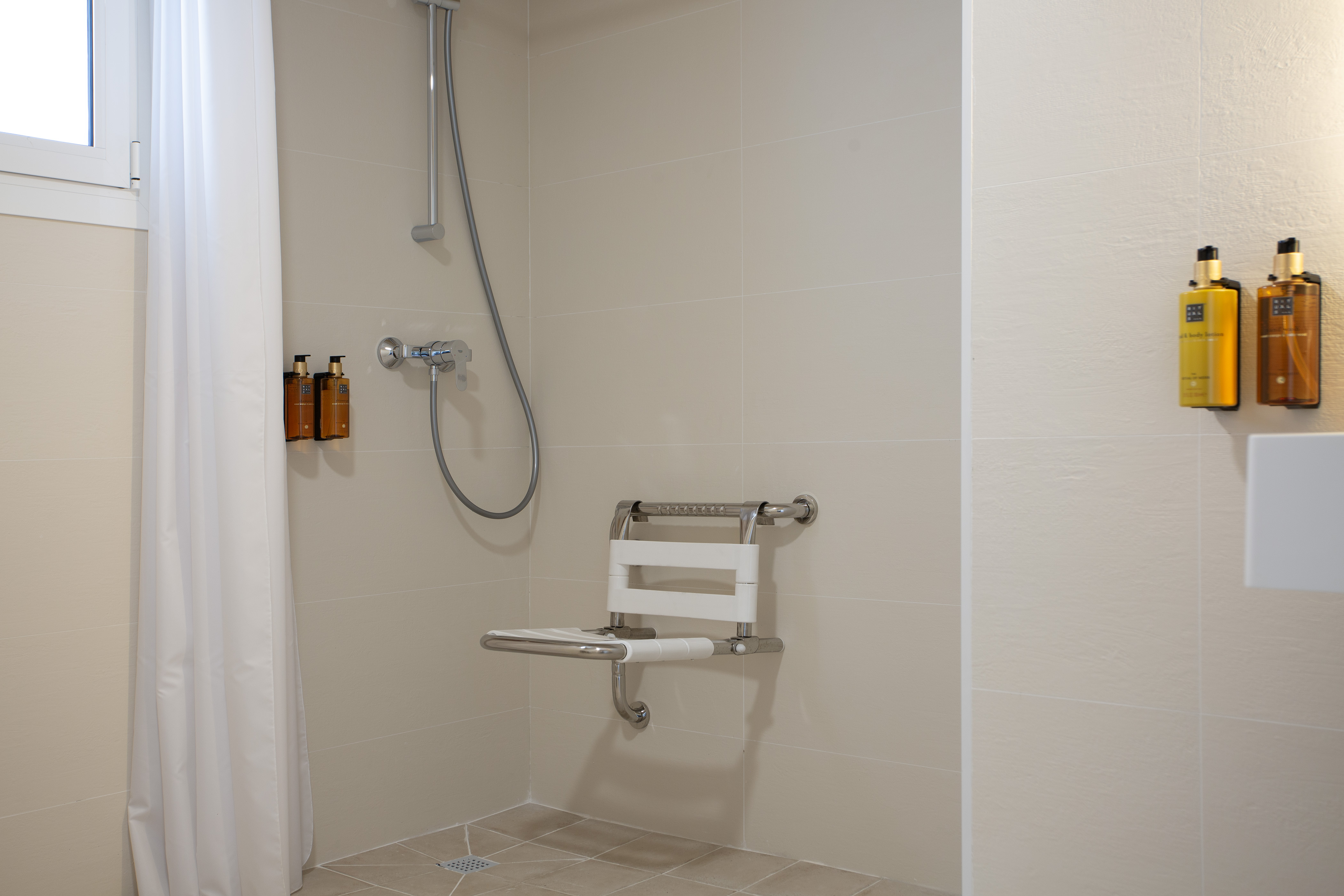 Double or Twin Superior