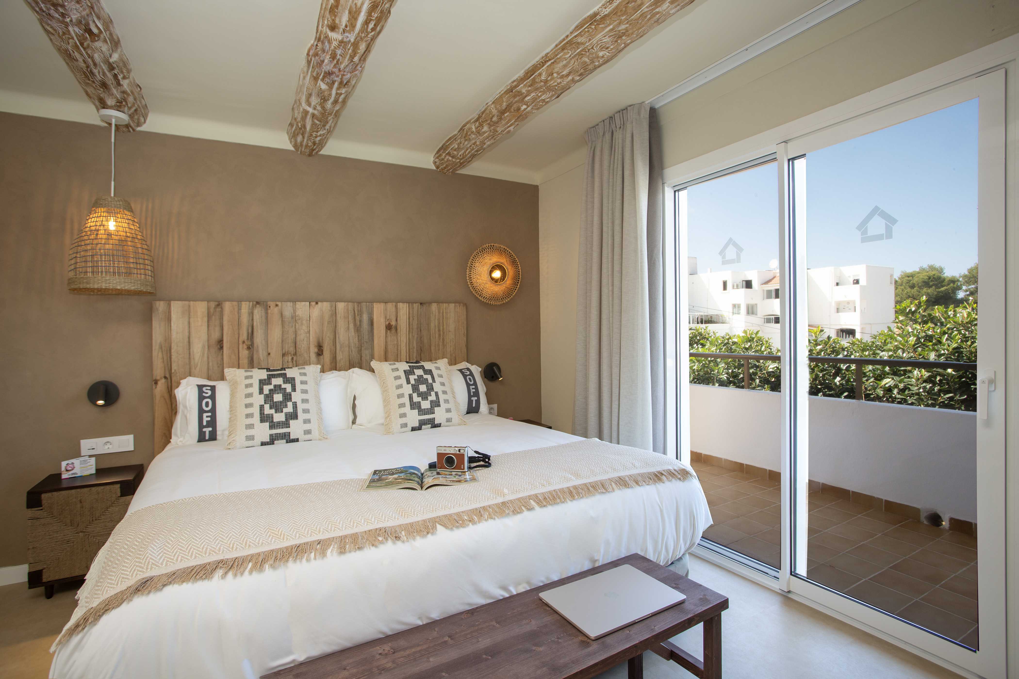 Double or Twin Superior