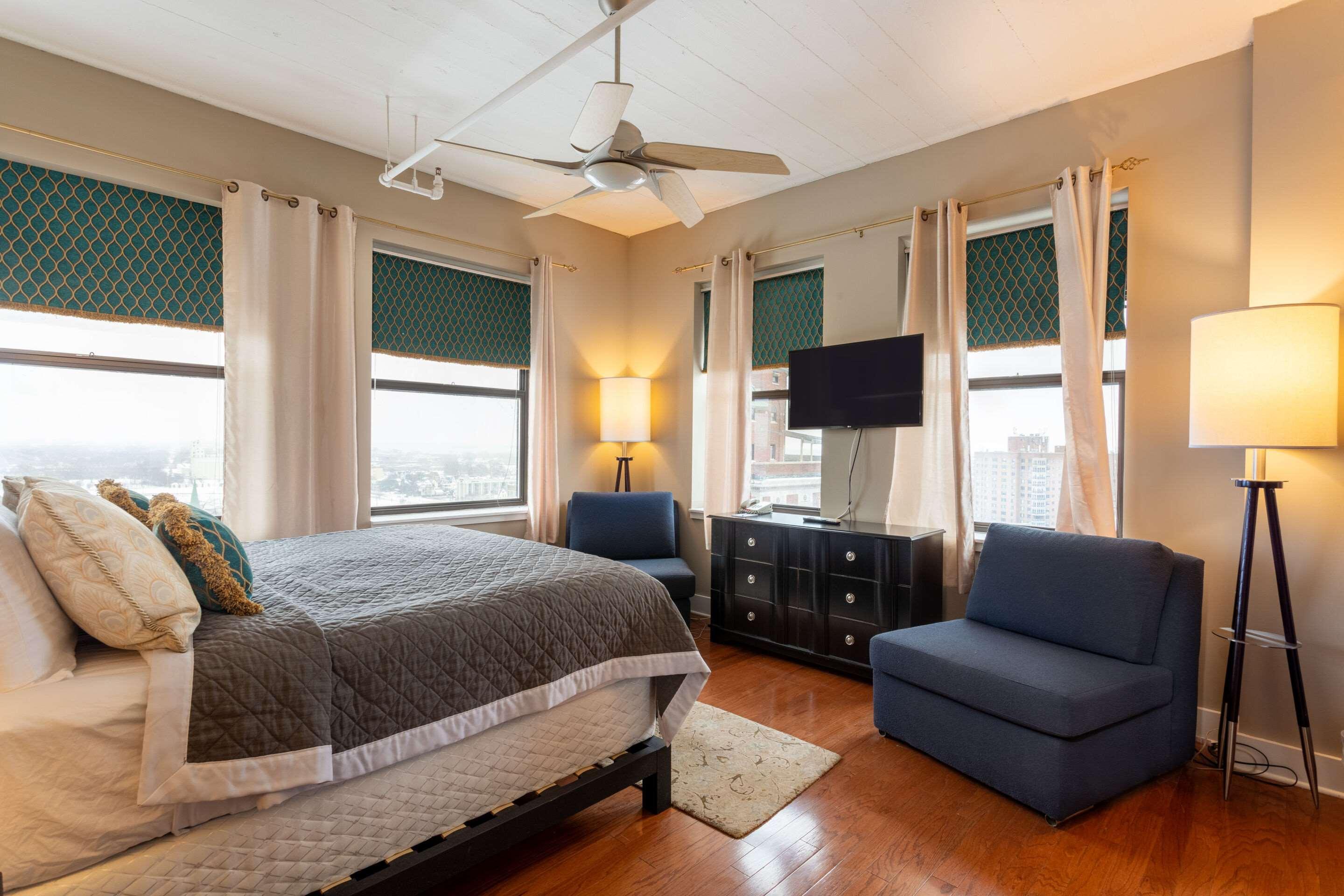 Suite King Bed Non Smoking