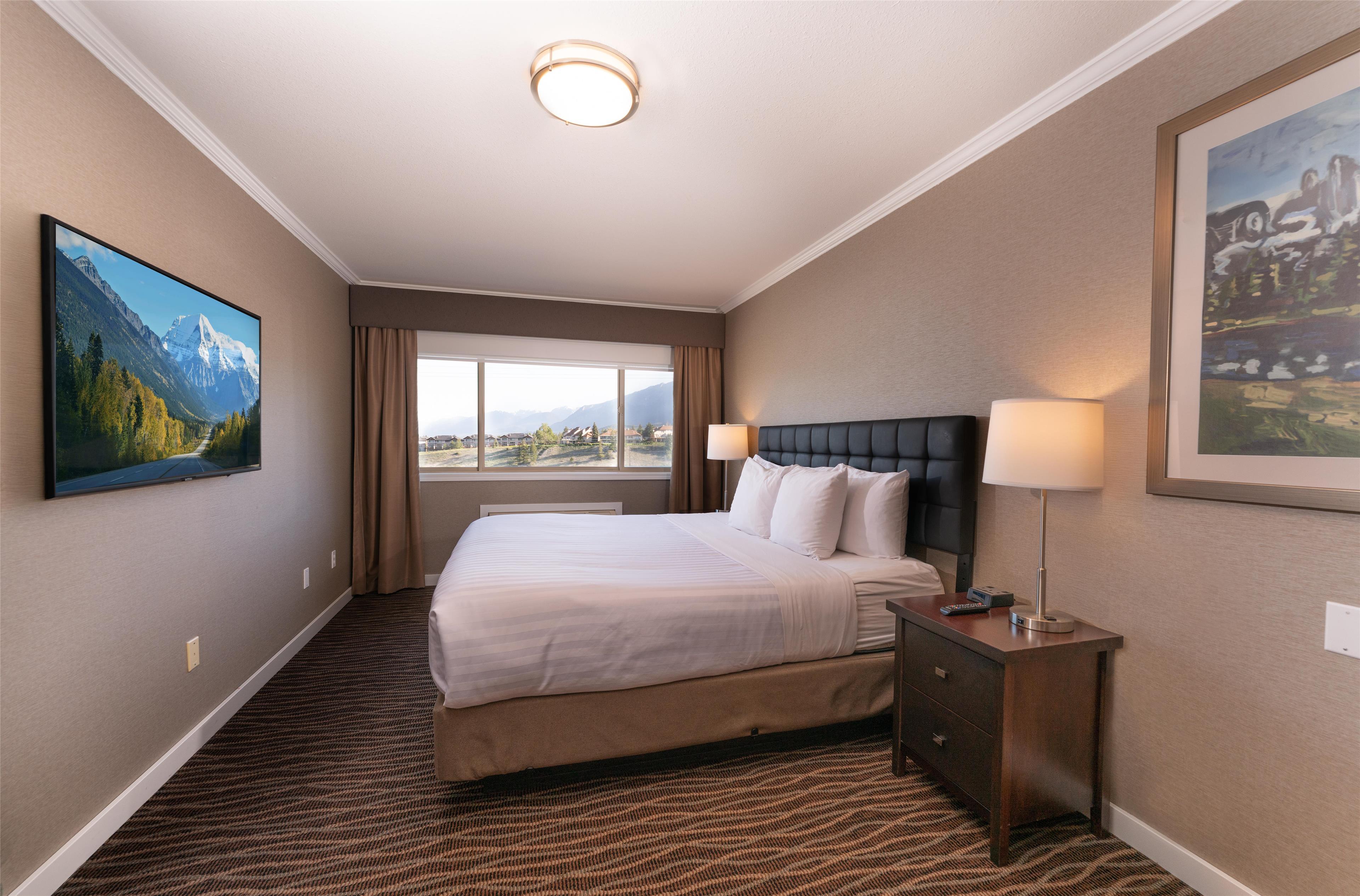 Suite with Kitchenette