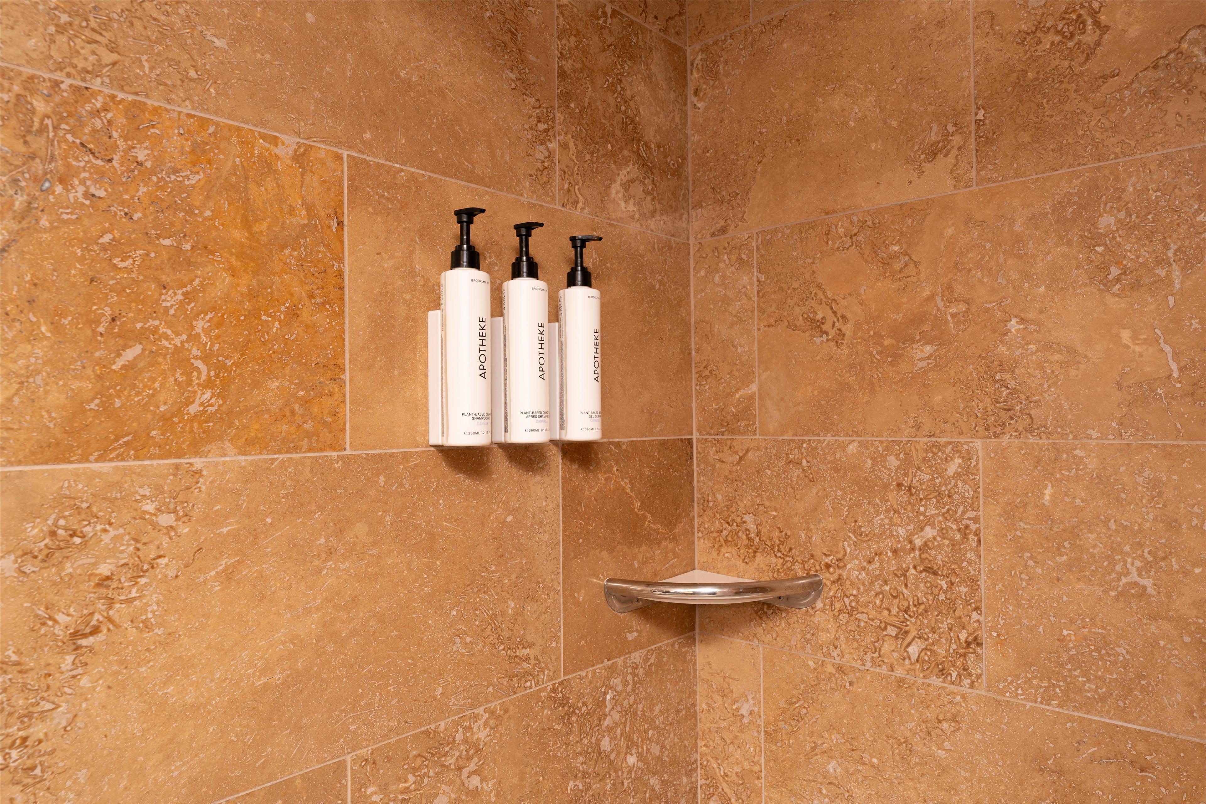 Double King Bed Non Smoking