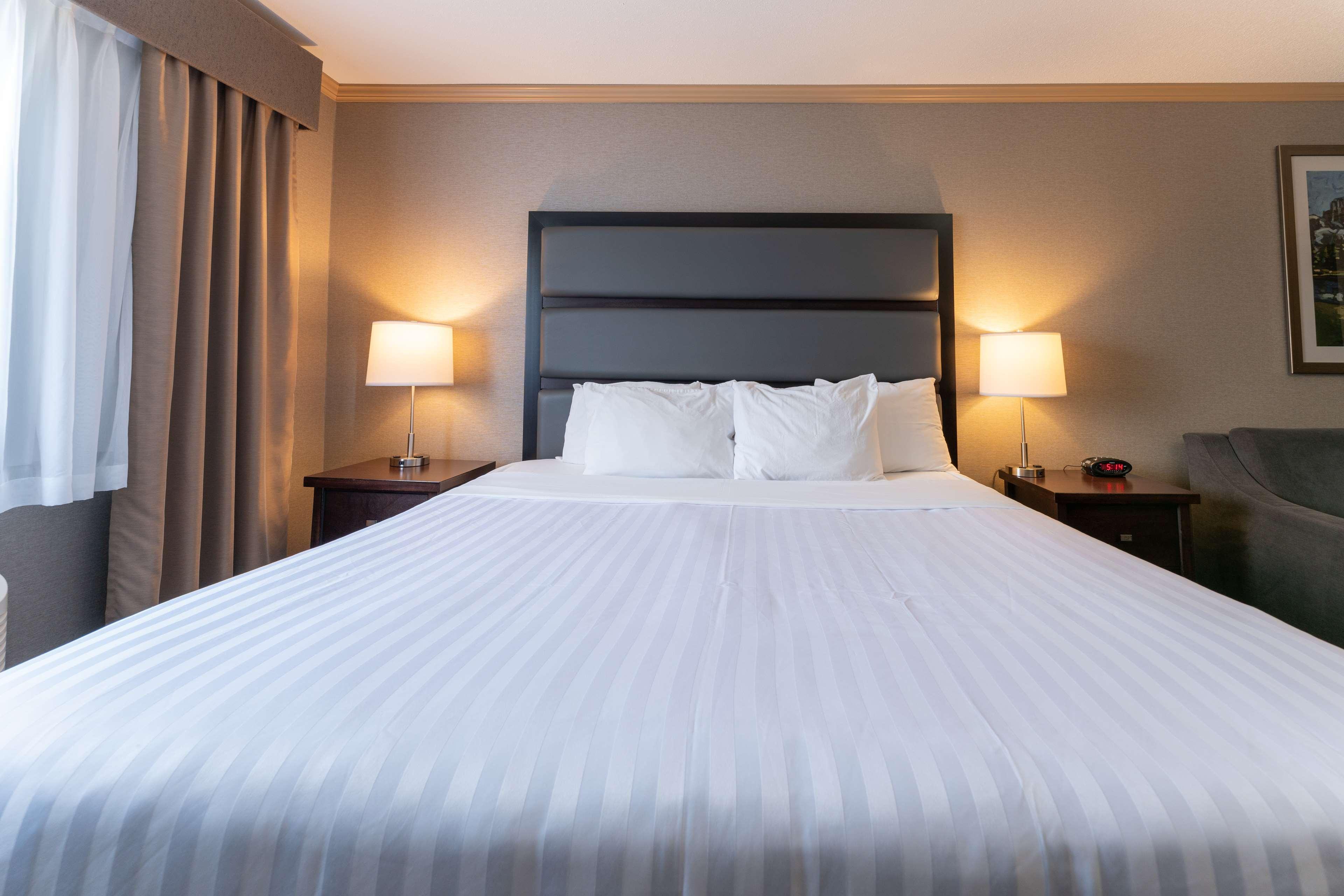 Double King Bed Non Smoking