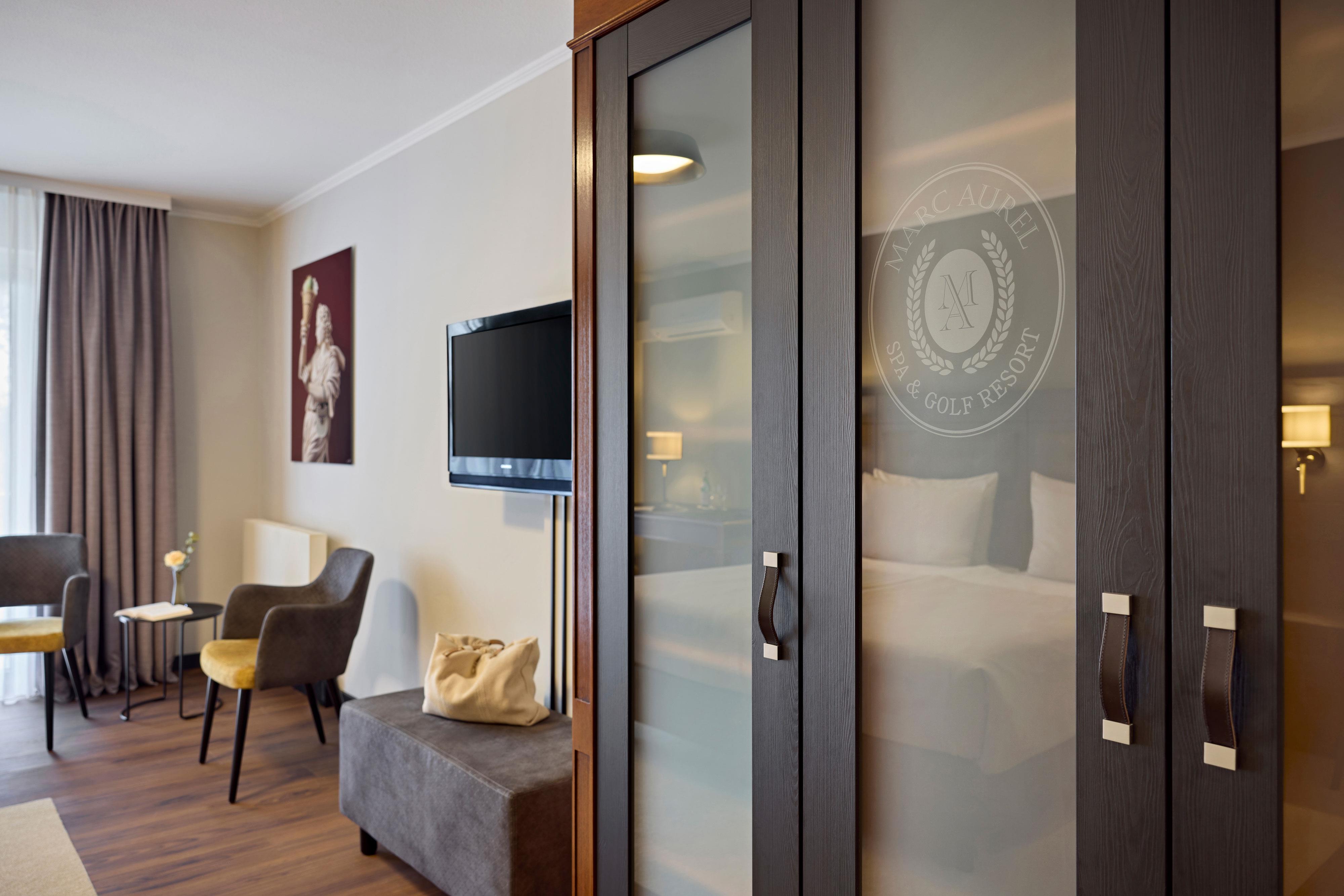 Double Single Superior