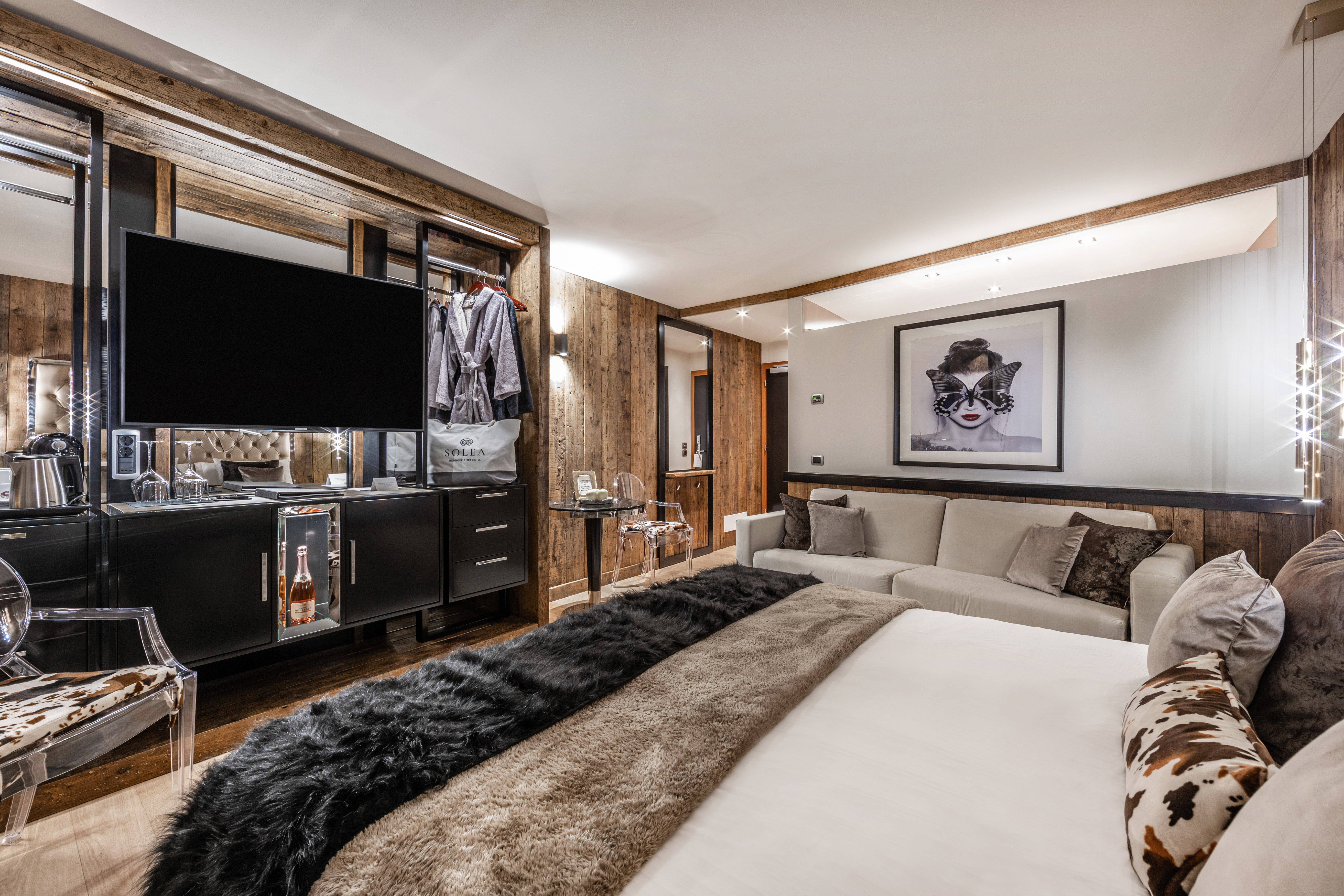 Double King Size Bed