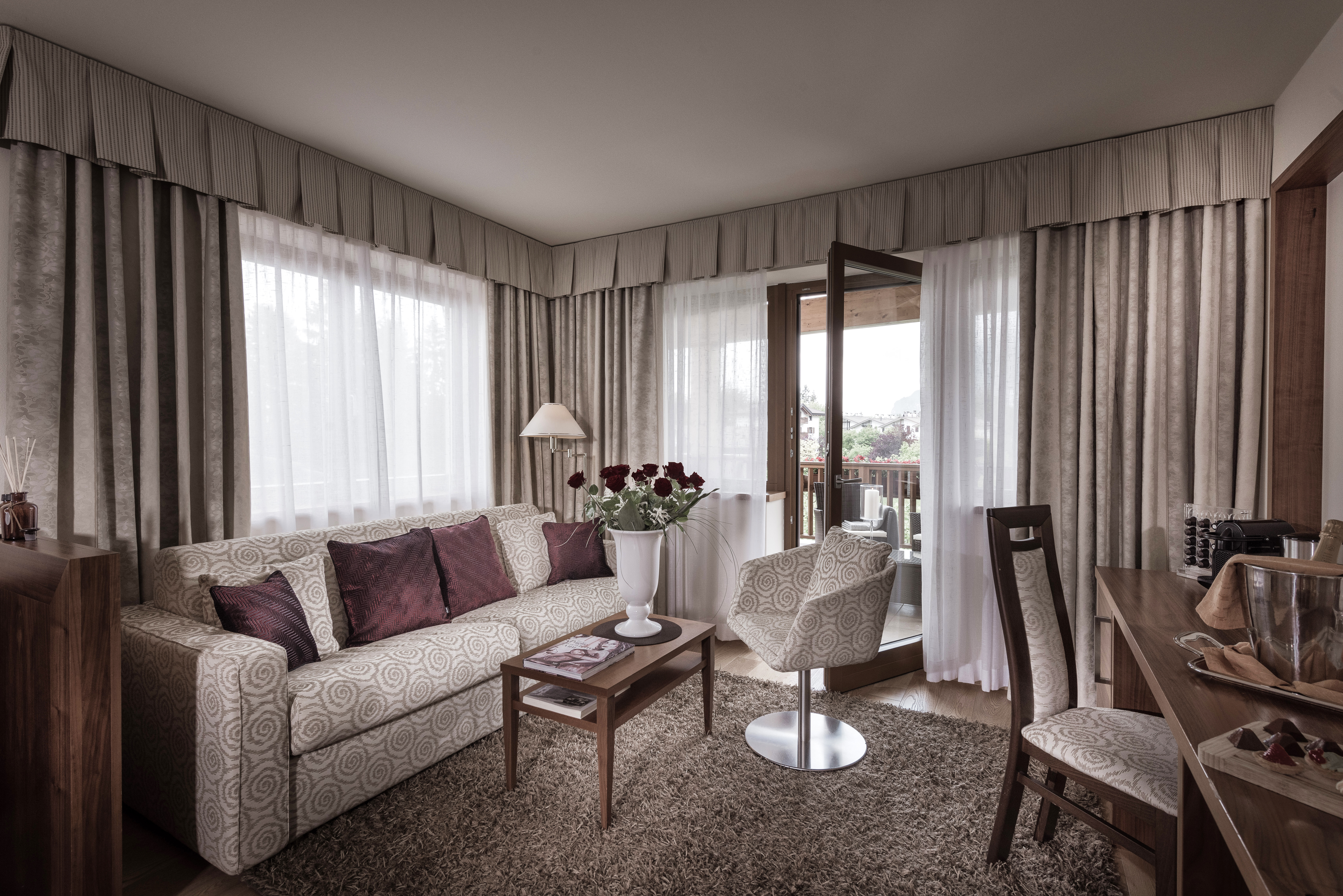 Junior Suite Deluxe with Views