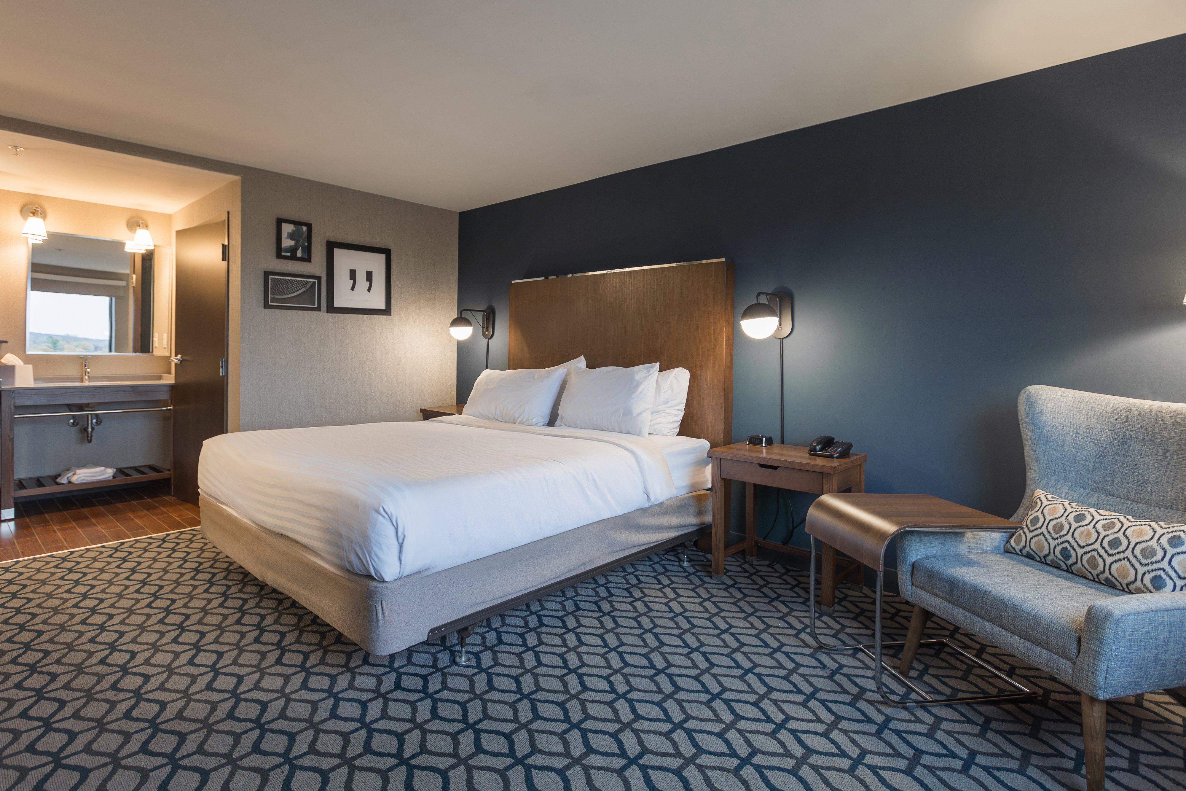 Double City View King Bed