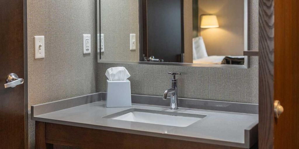 Suite Two Queen Beds