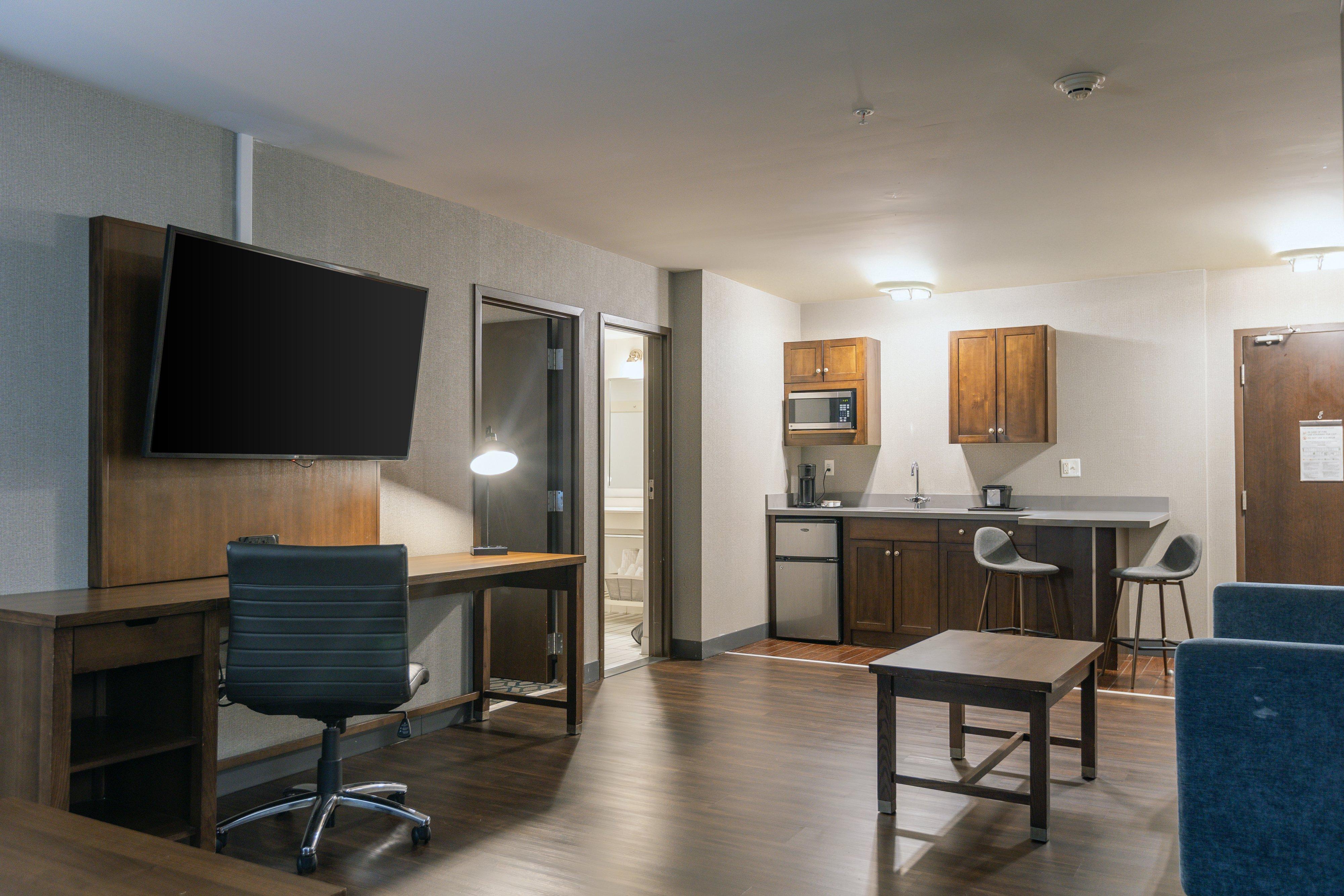 Suite Two Queen Beds