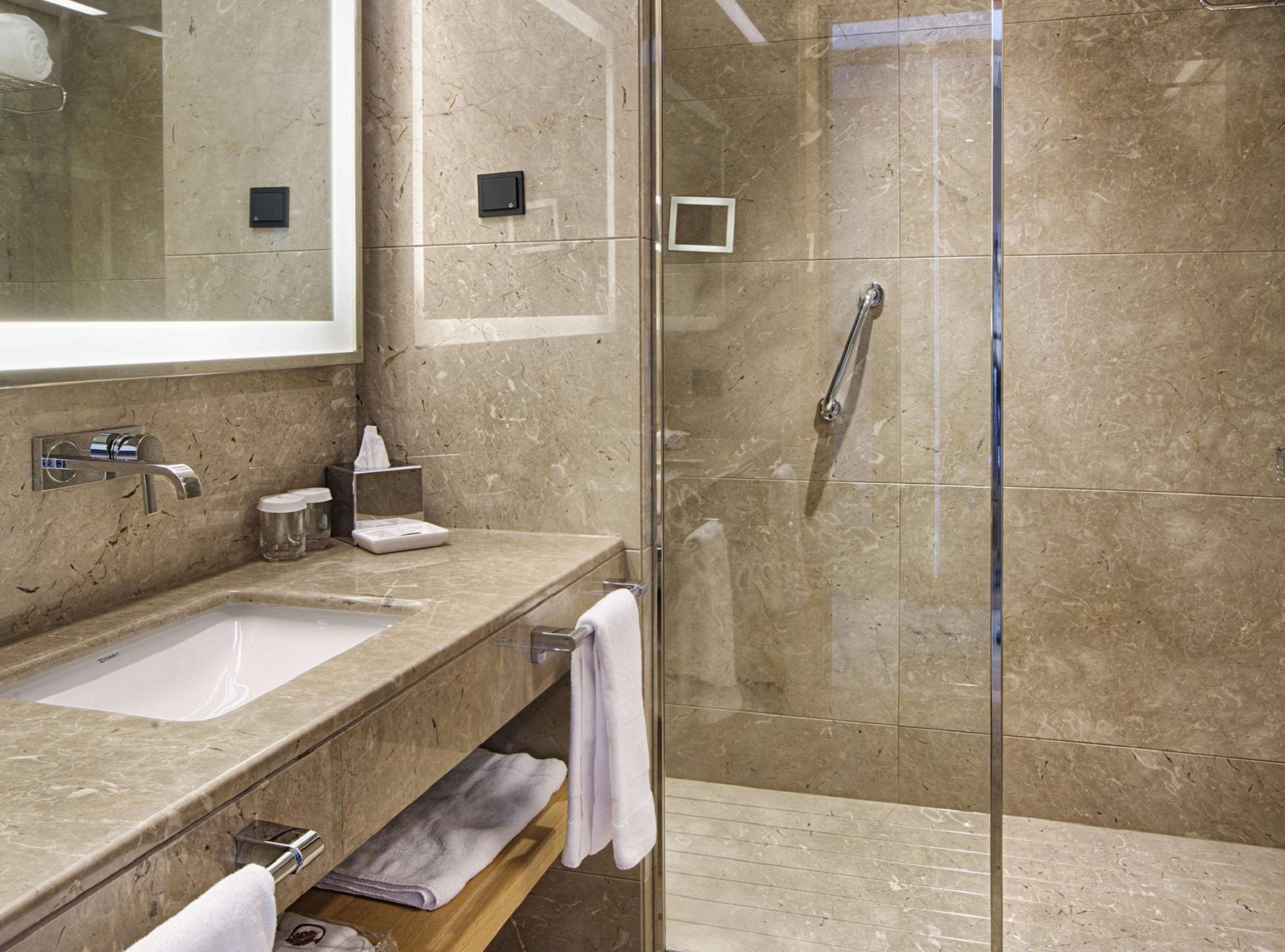 Double Guest Room King Bed