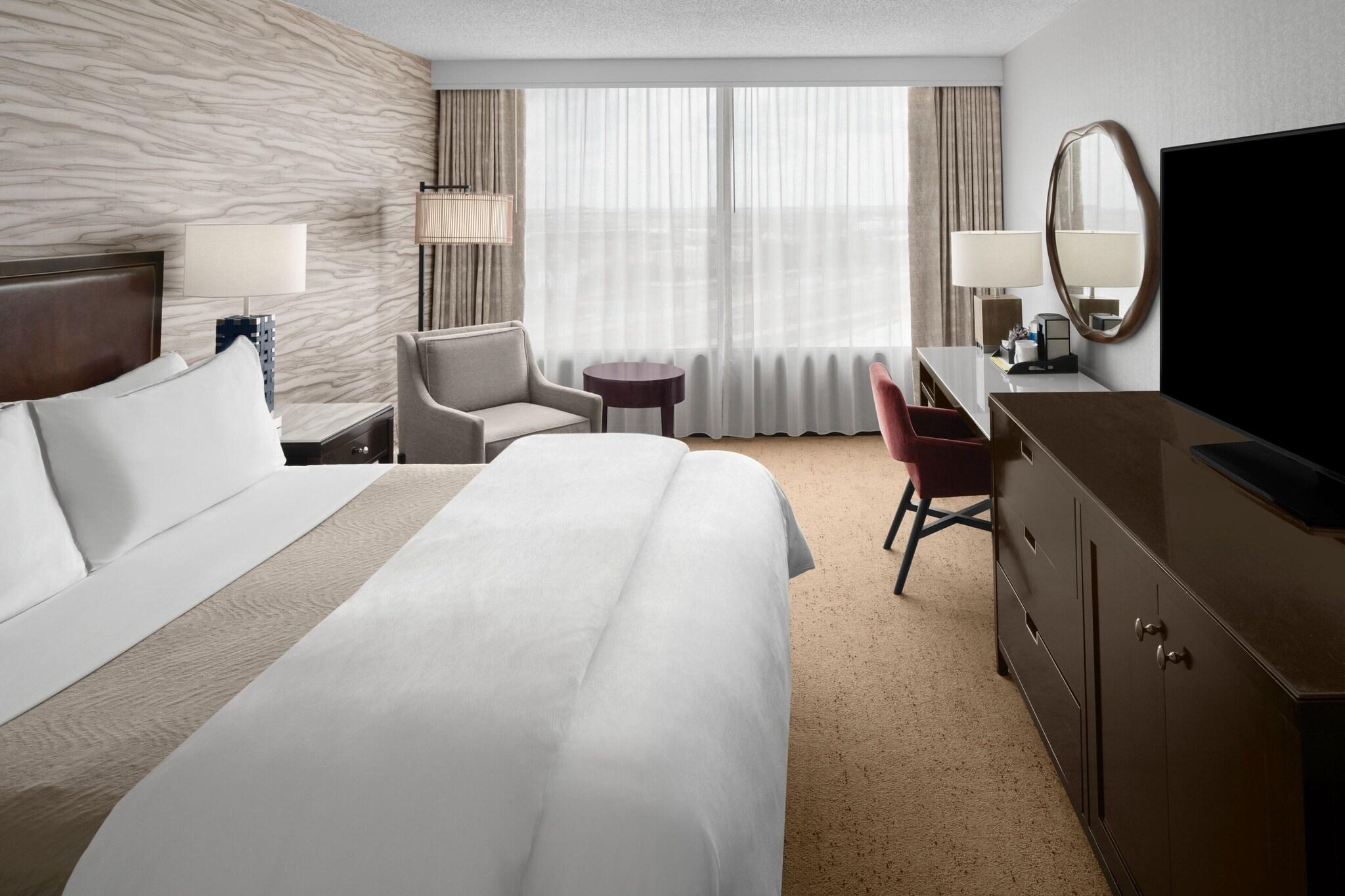 Suite Deluxe King Bed