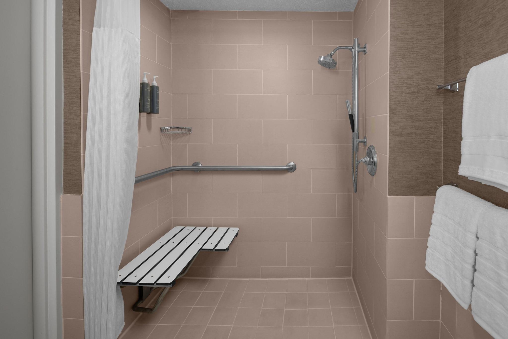 Double King Bed Non Smoking