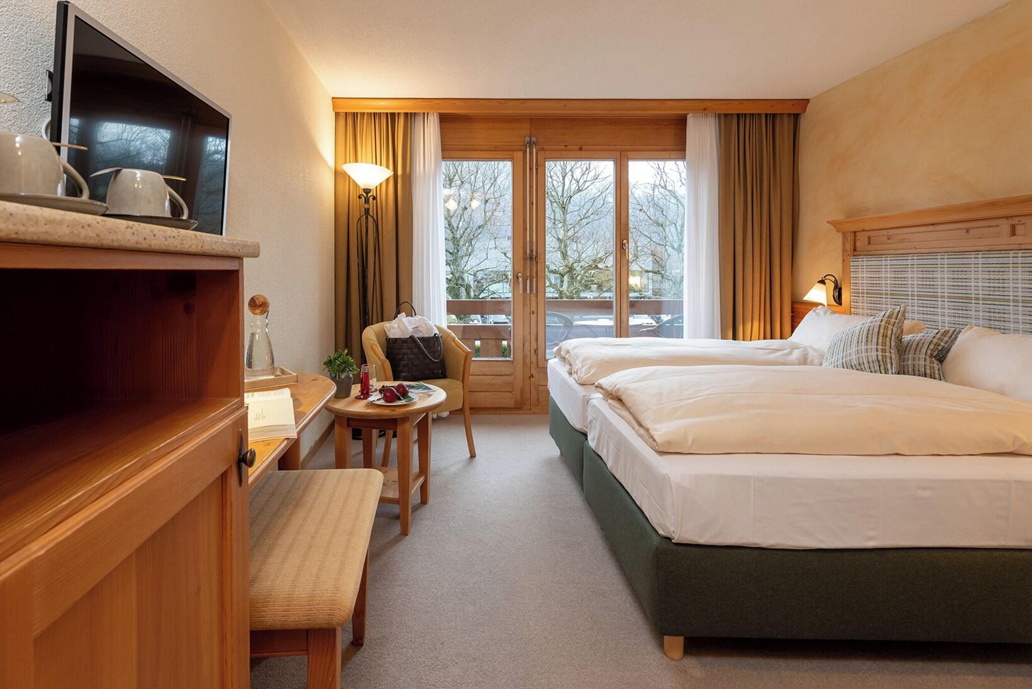 Double Deluxe Two Beds