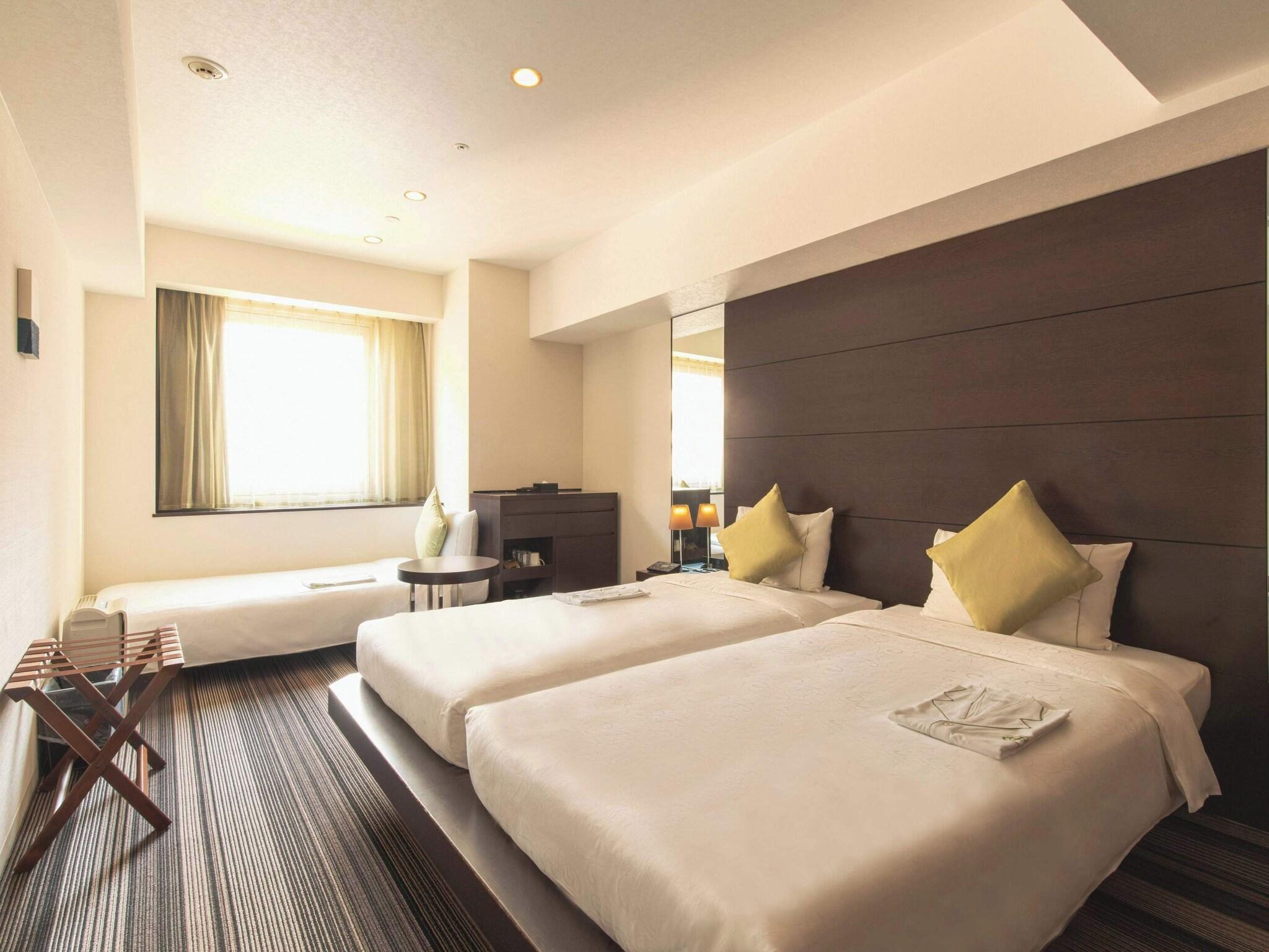 Triple Deluxe Two Beds