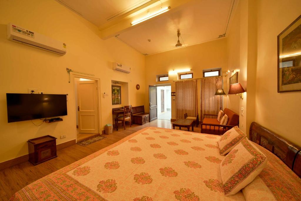 Quadruple Deluxe Capacity 4