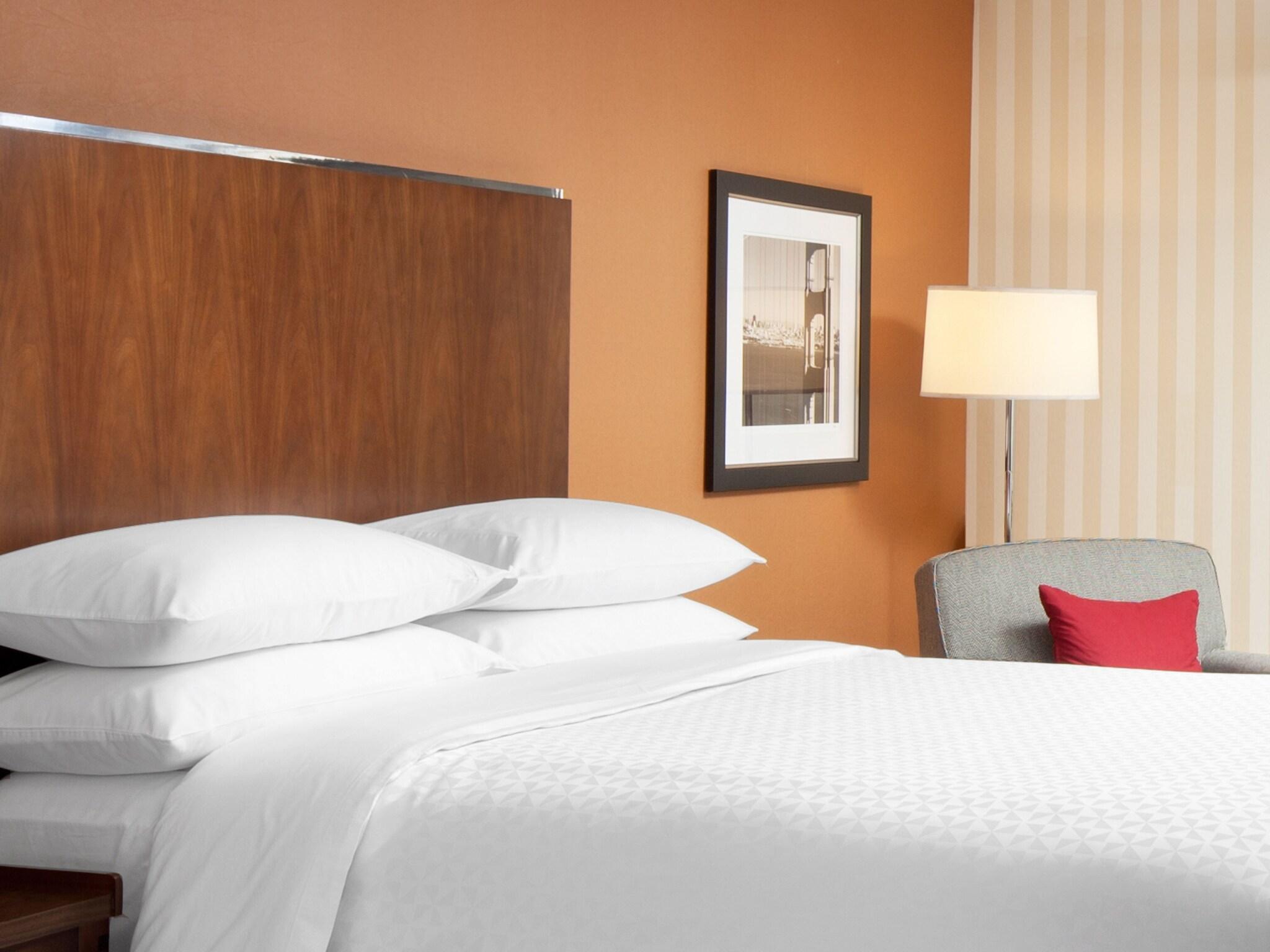 Double Deluxe King Bed