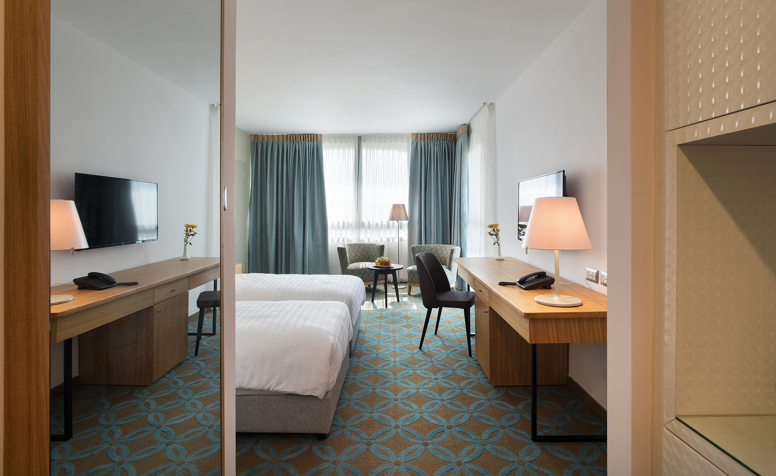 Double or Twin Standard