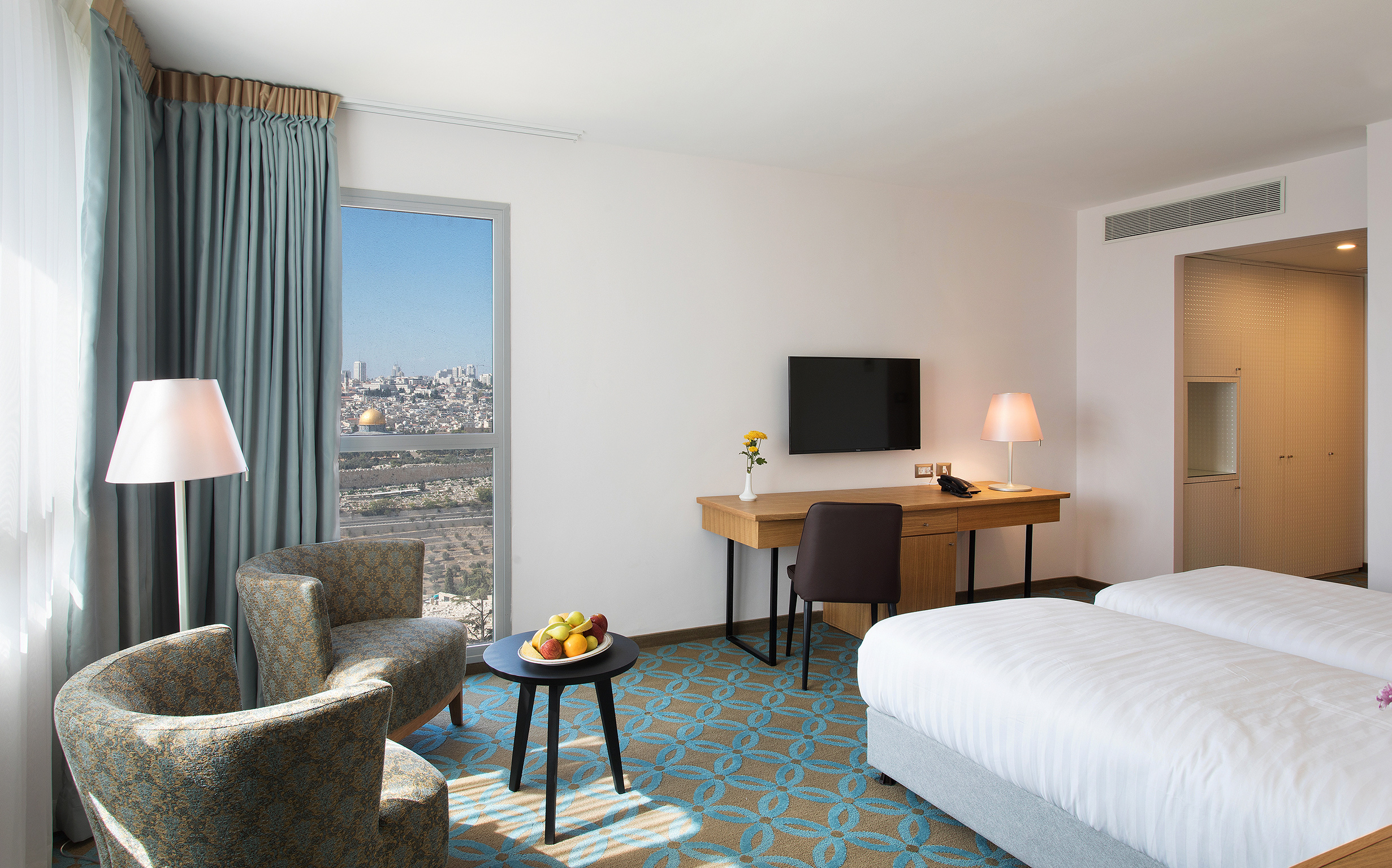 Double or Twin Standard