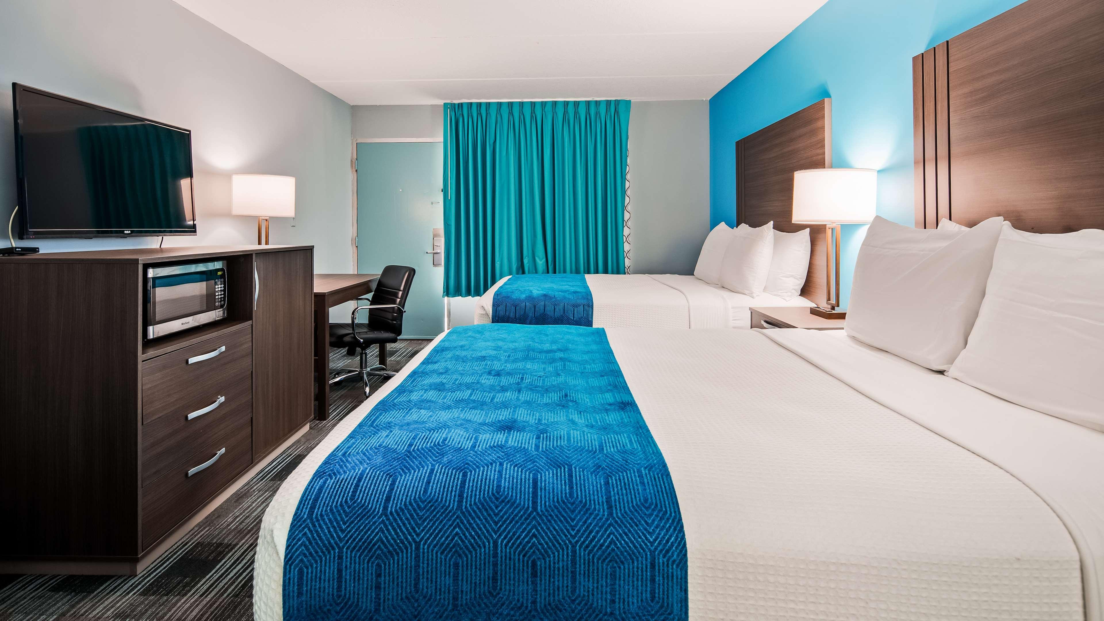 Double Accessible-two Queen Beds