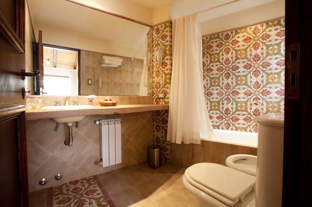 Double Deluxe King Bed