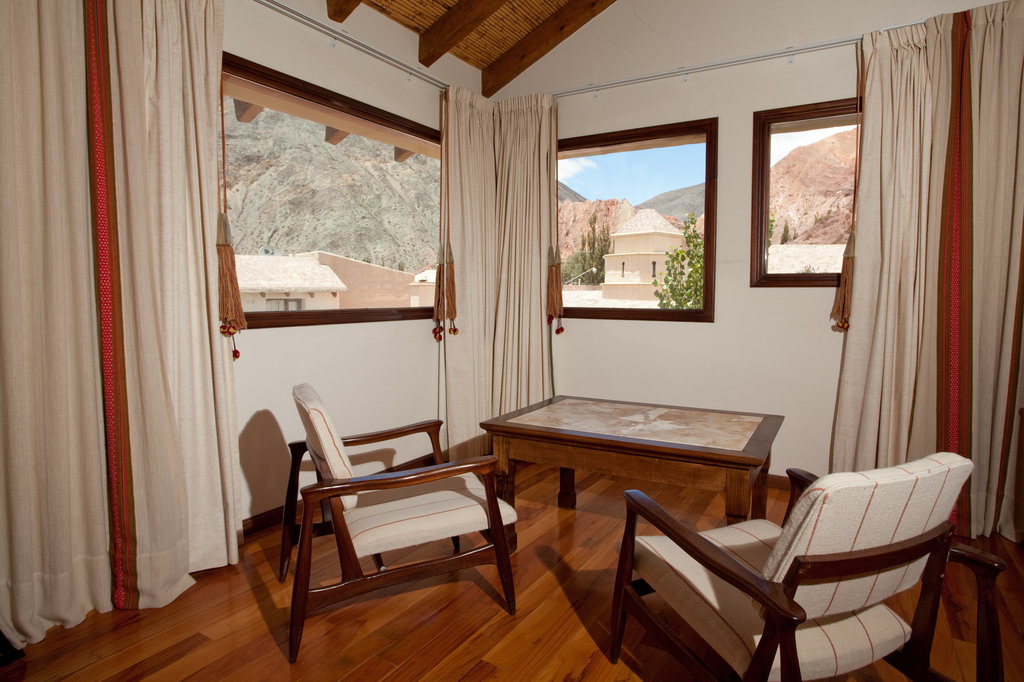 Suite Deluxe King Bed