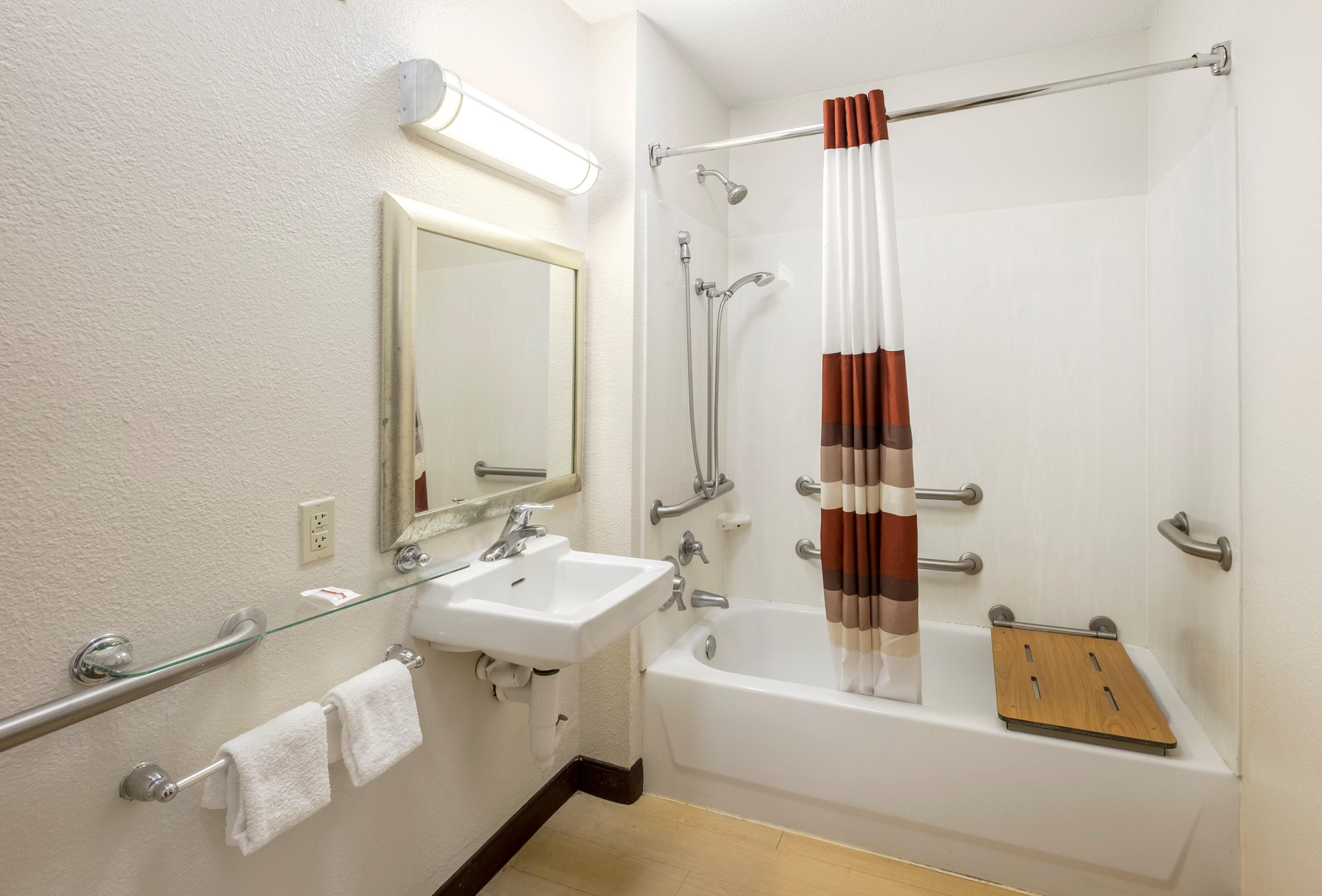 Room King Bed Non Smoking