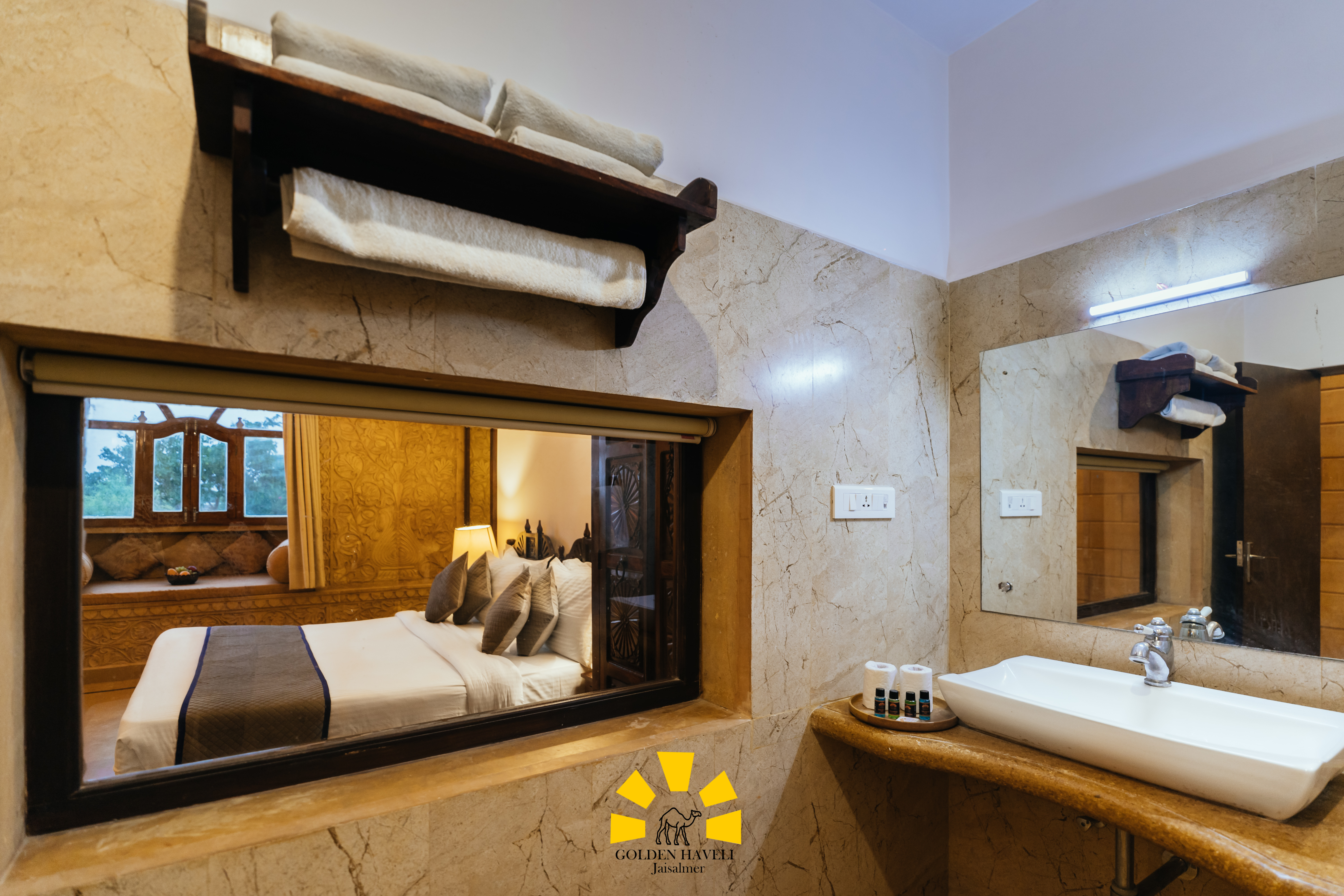 Double Deluxe Capacity 4