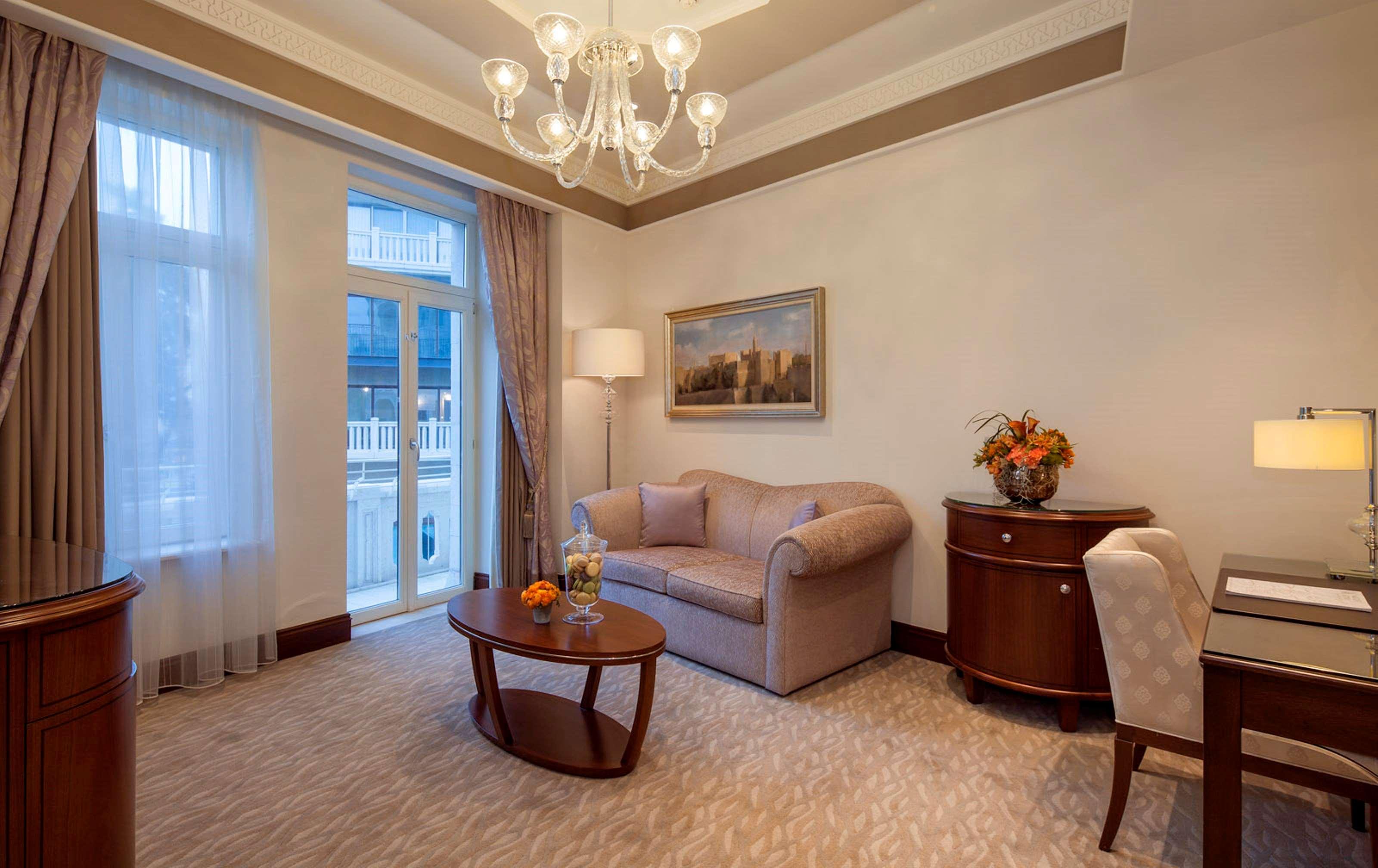 Suite King Bed One Bedroom 