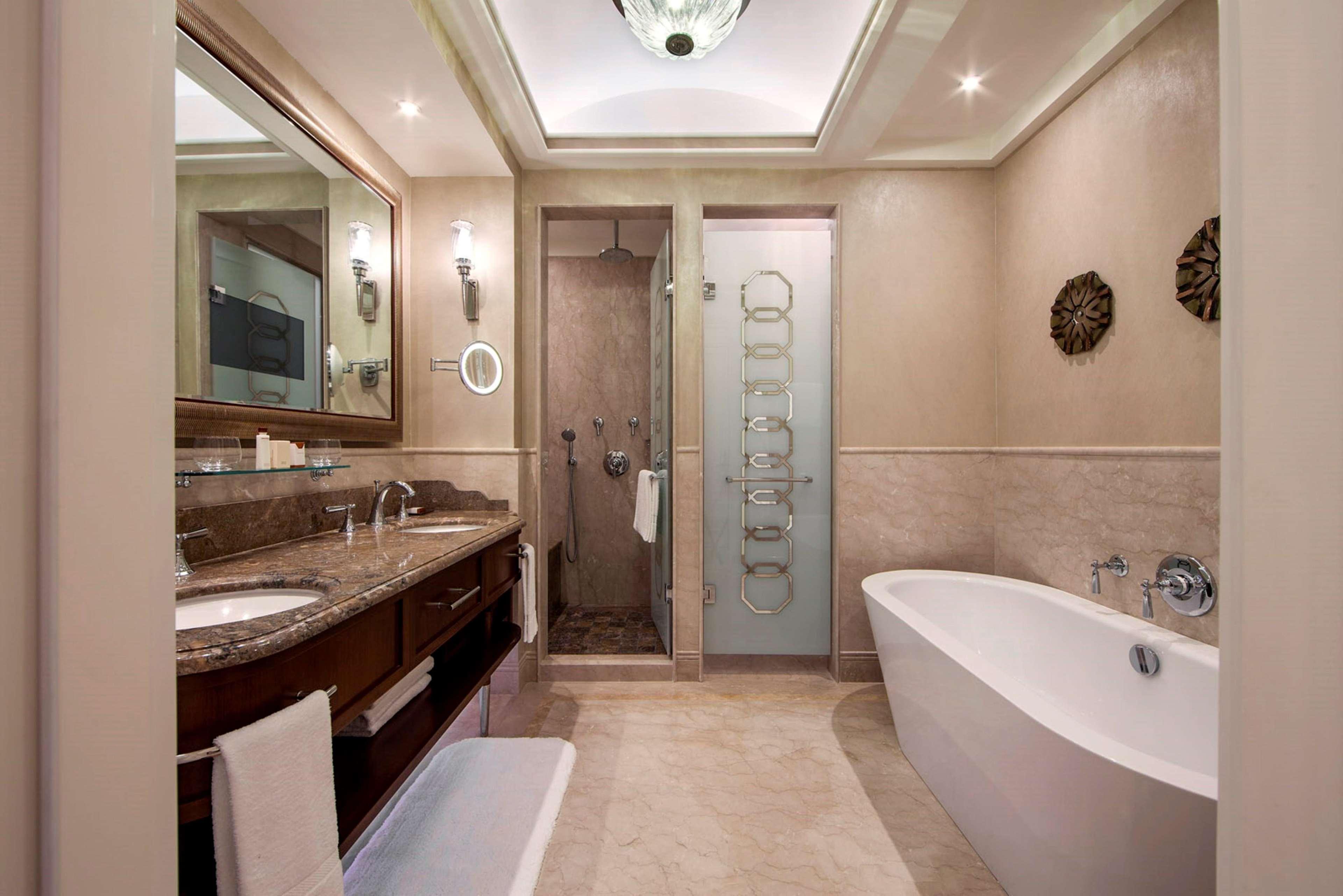 Junior Suite King Size Bed