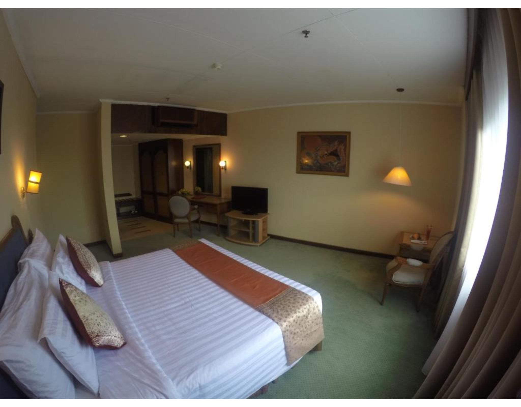 Double or Twin Deluxe