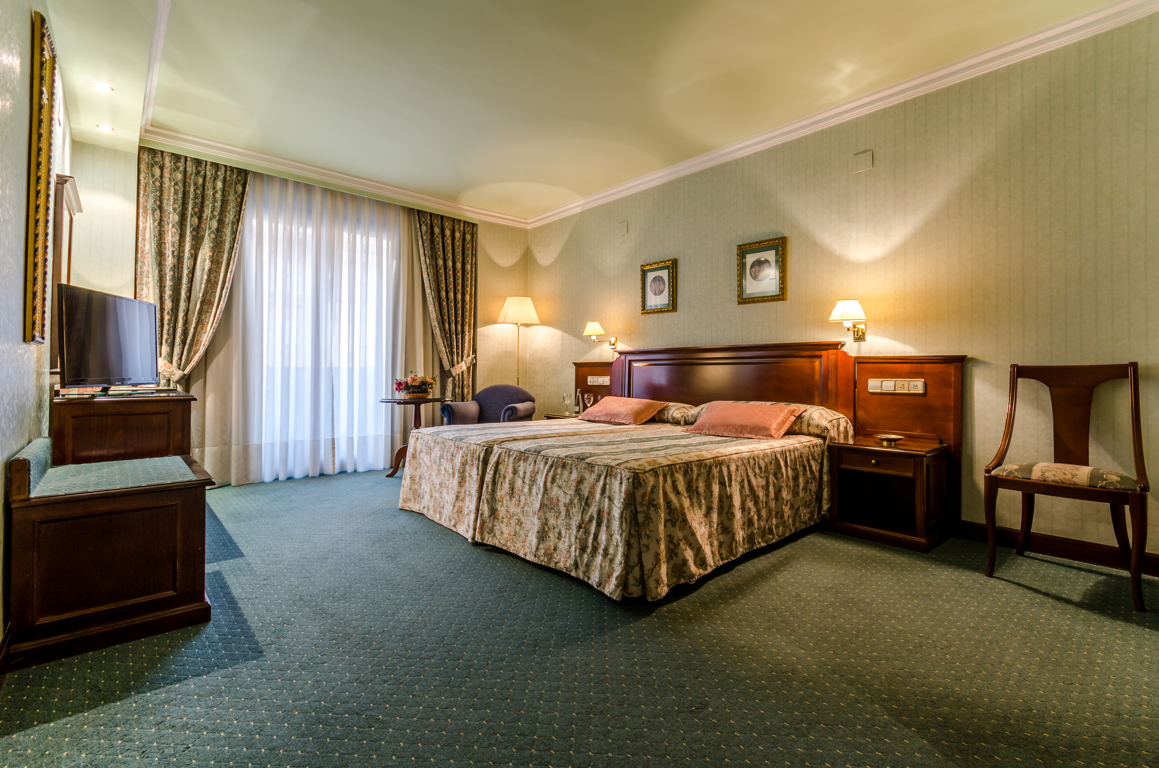 Double or Twin Standard