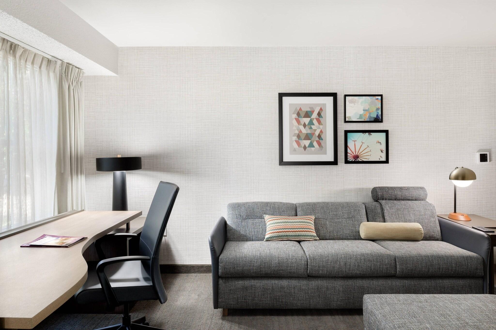 Studio King Size Bed