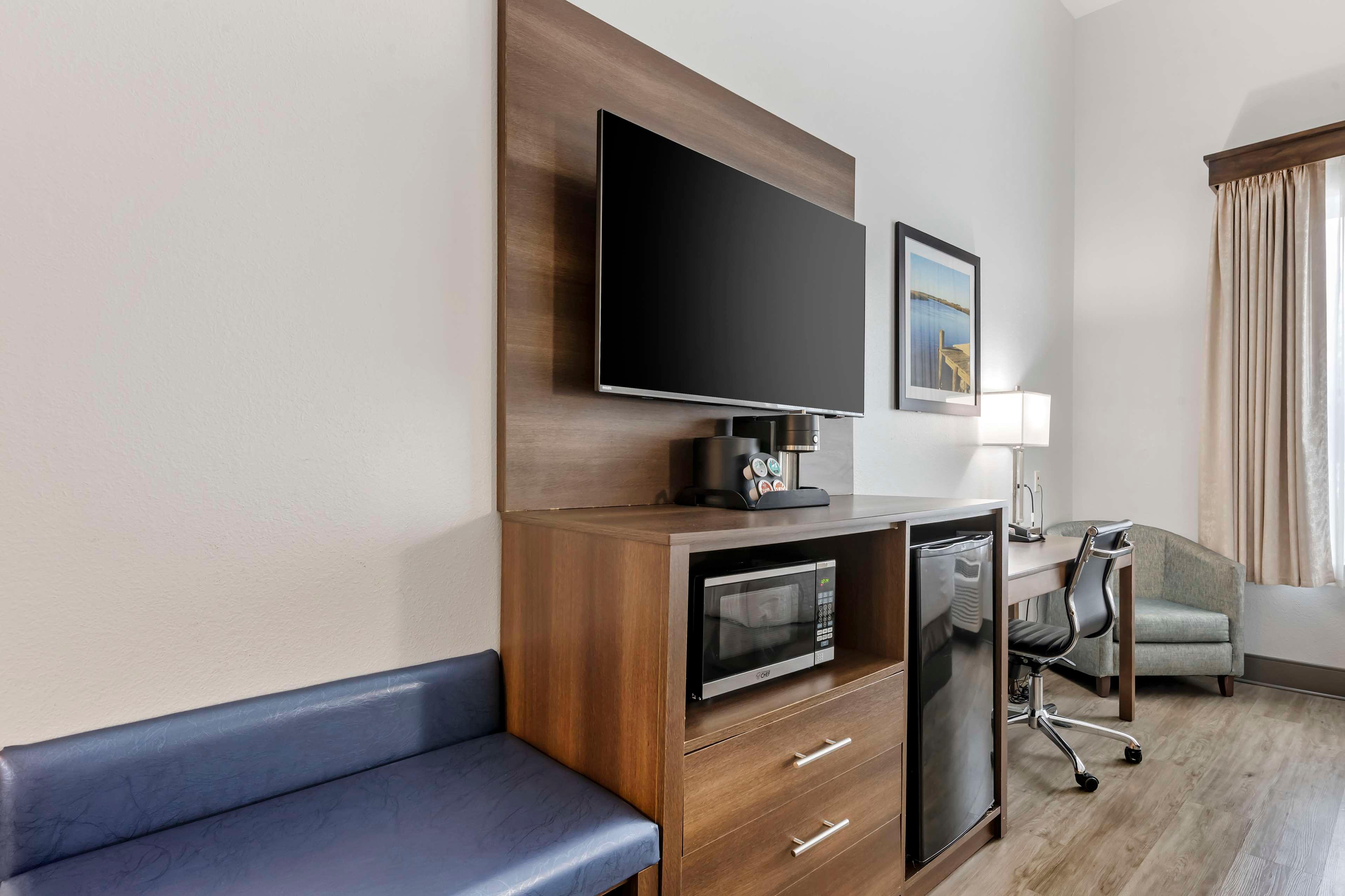 Double Two Queen Beds