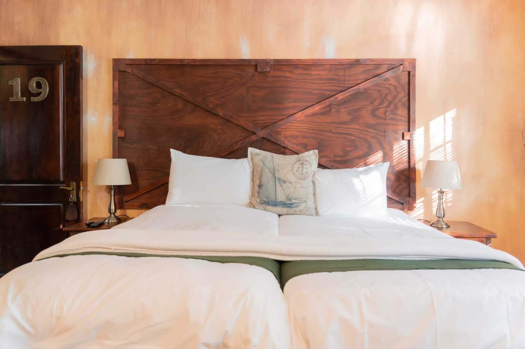 Room Deluxe Capacity 2