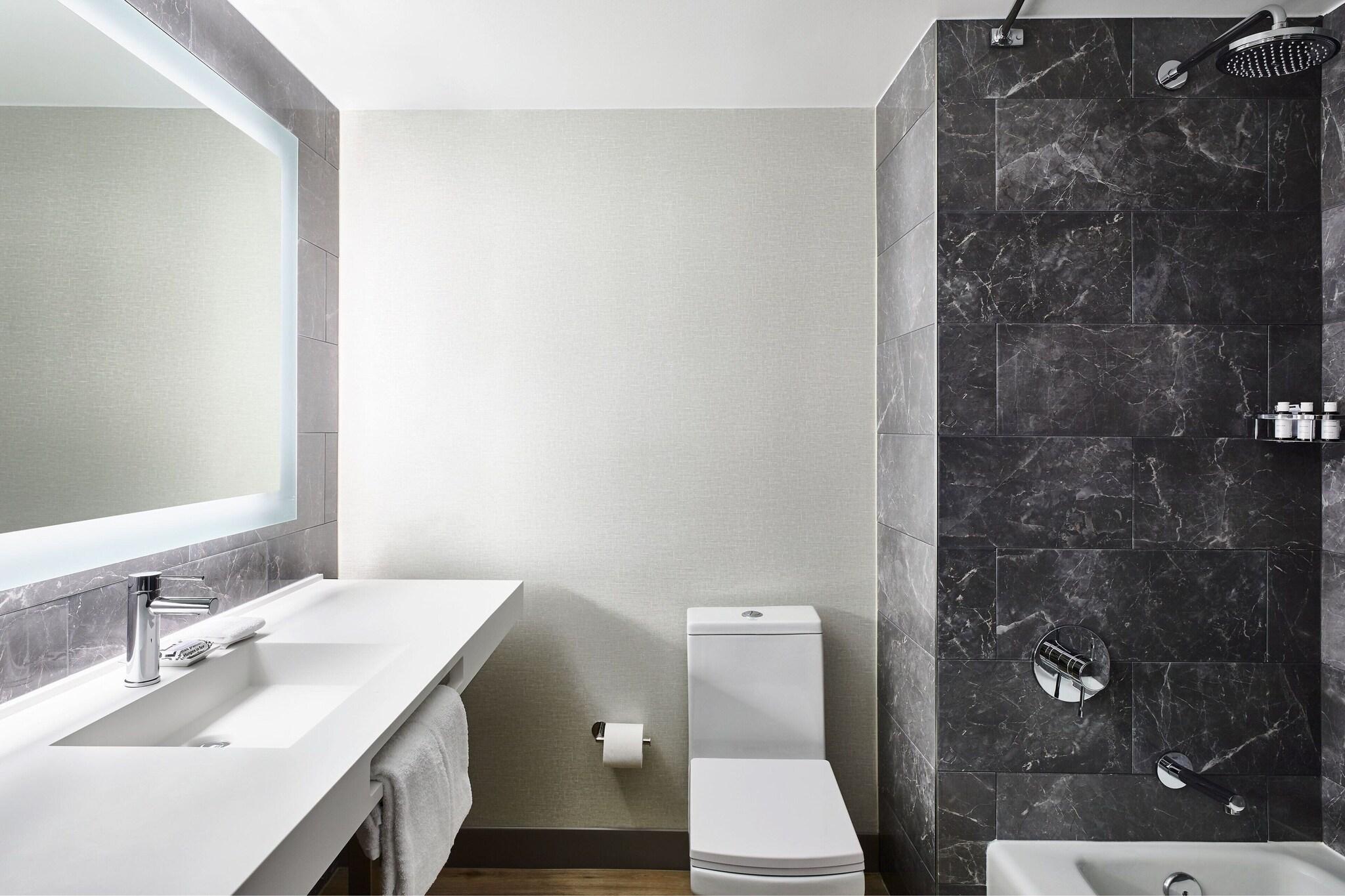 Double City View King Bed