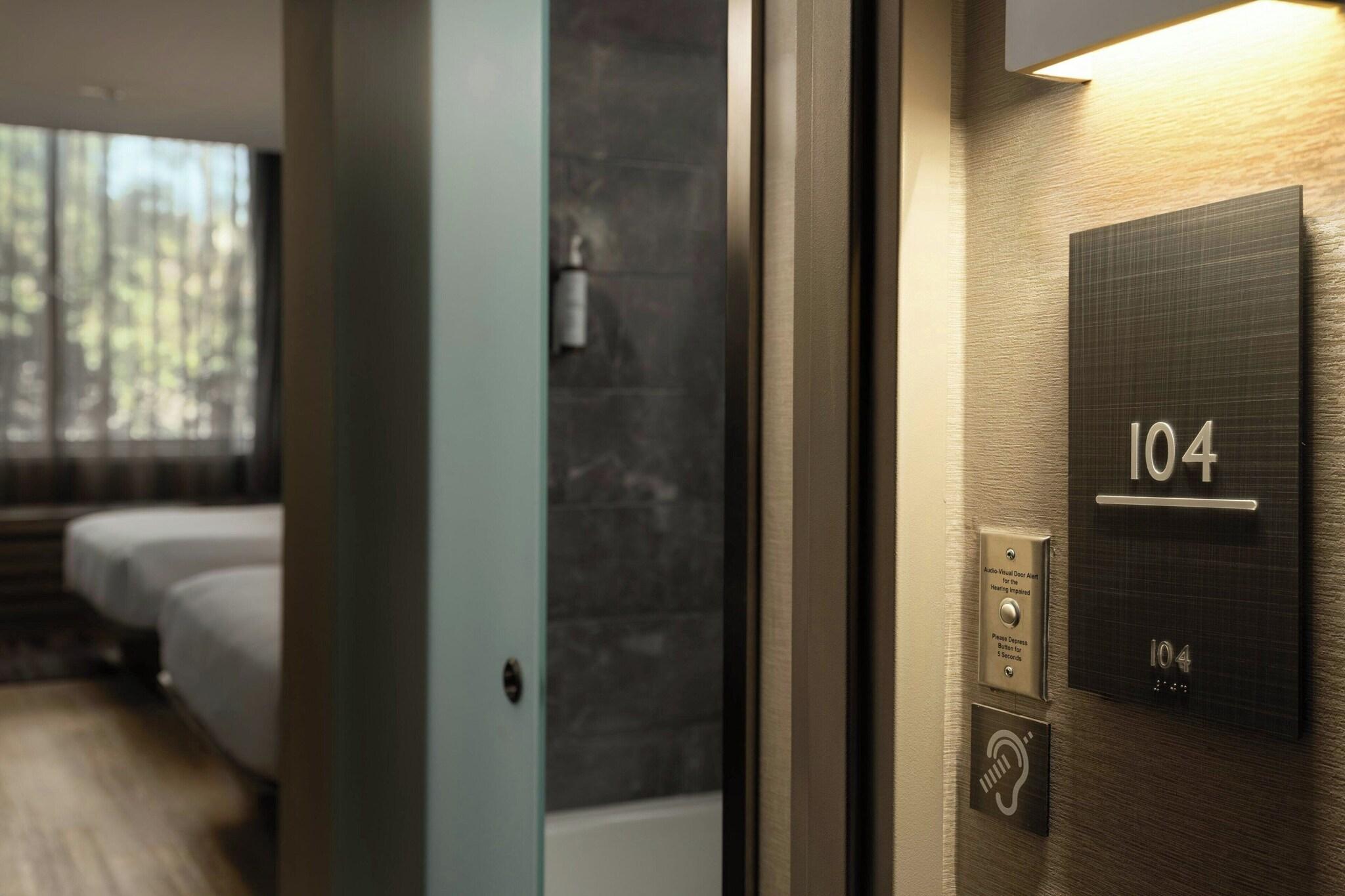 Double City View King Bed