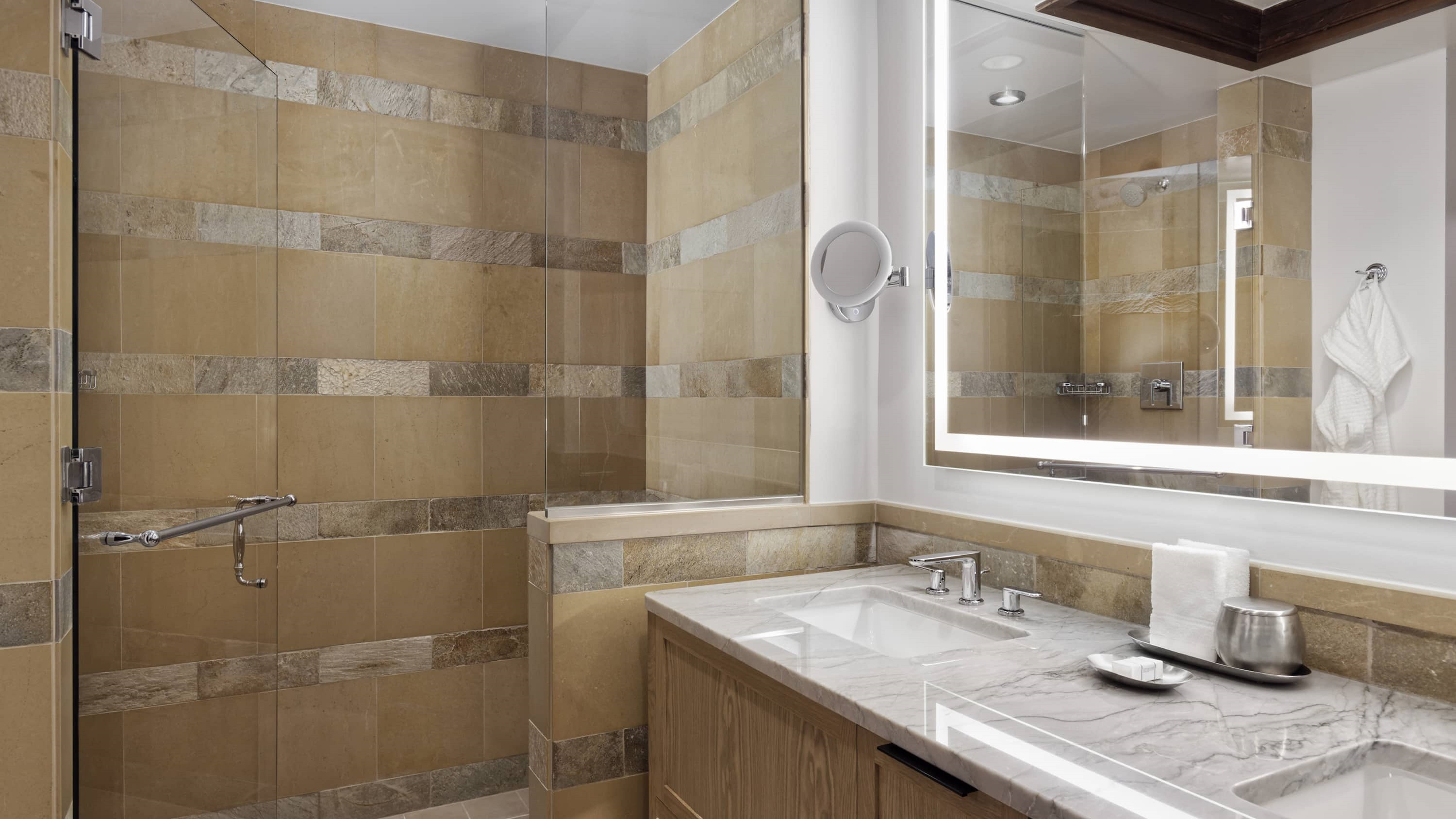 Room Two Double Beds