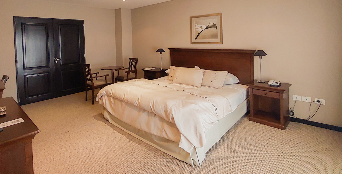 Double King Bed Non Smoking