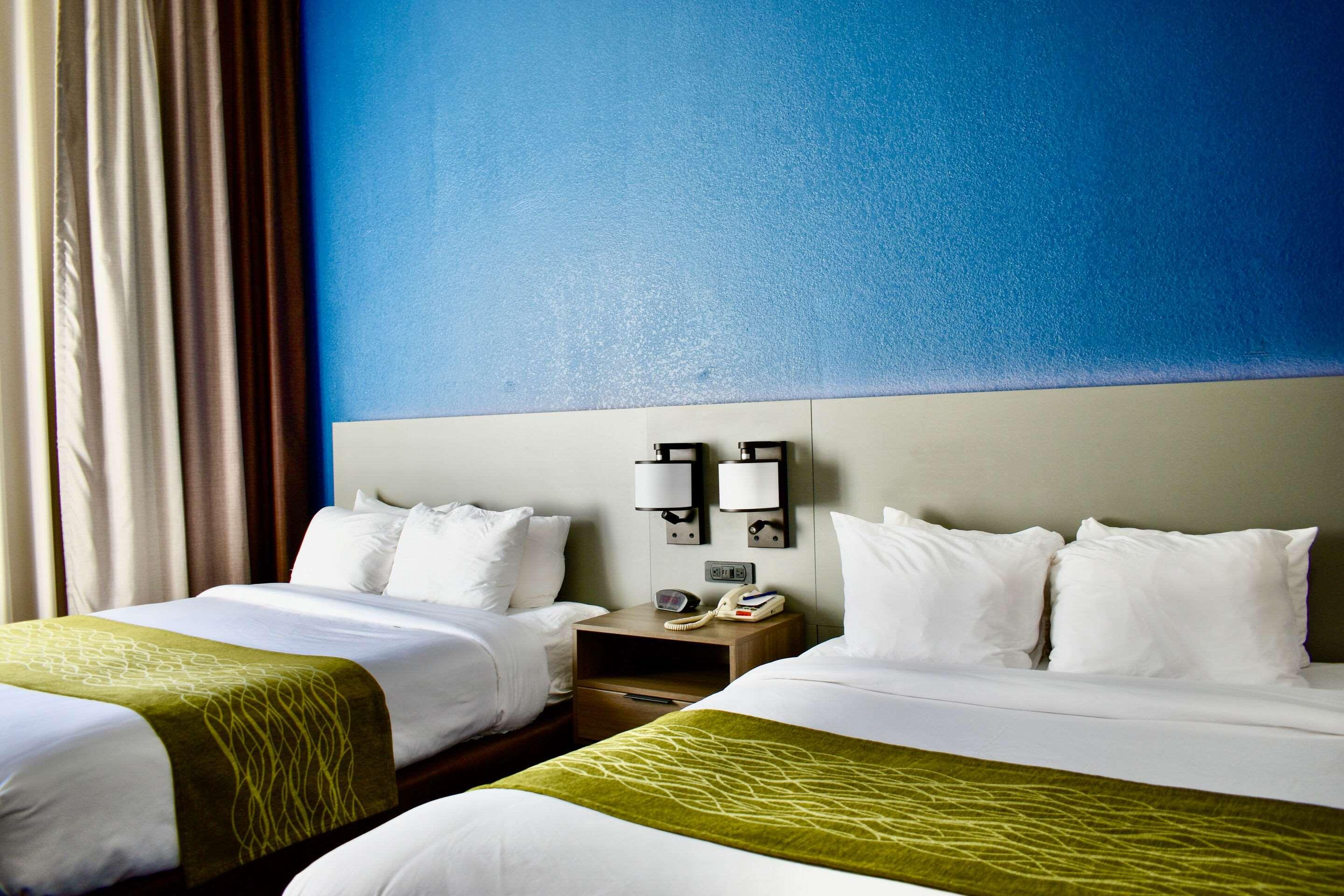 Suite Two Queen Beds Non Smoking