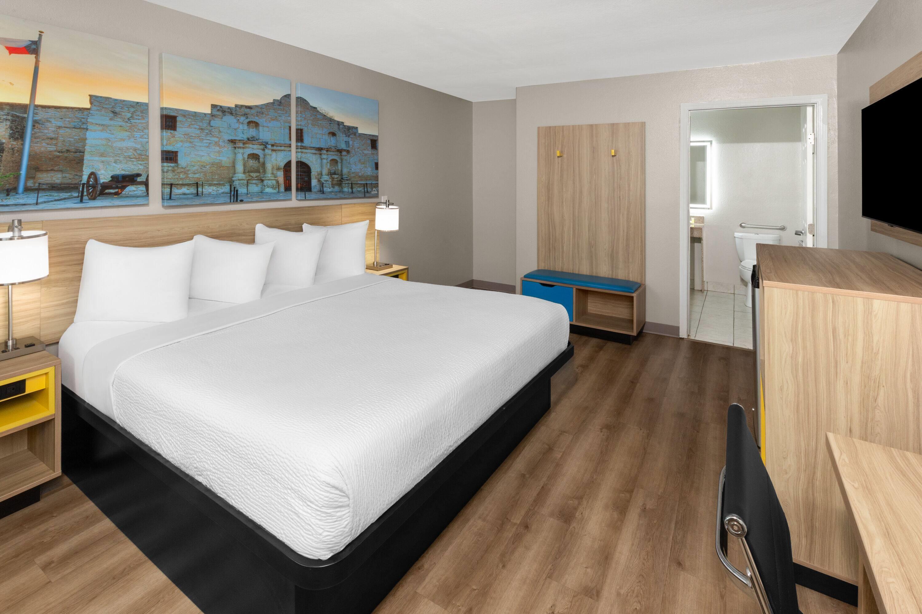 Triple King Bed Non Smoking