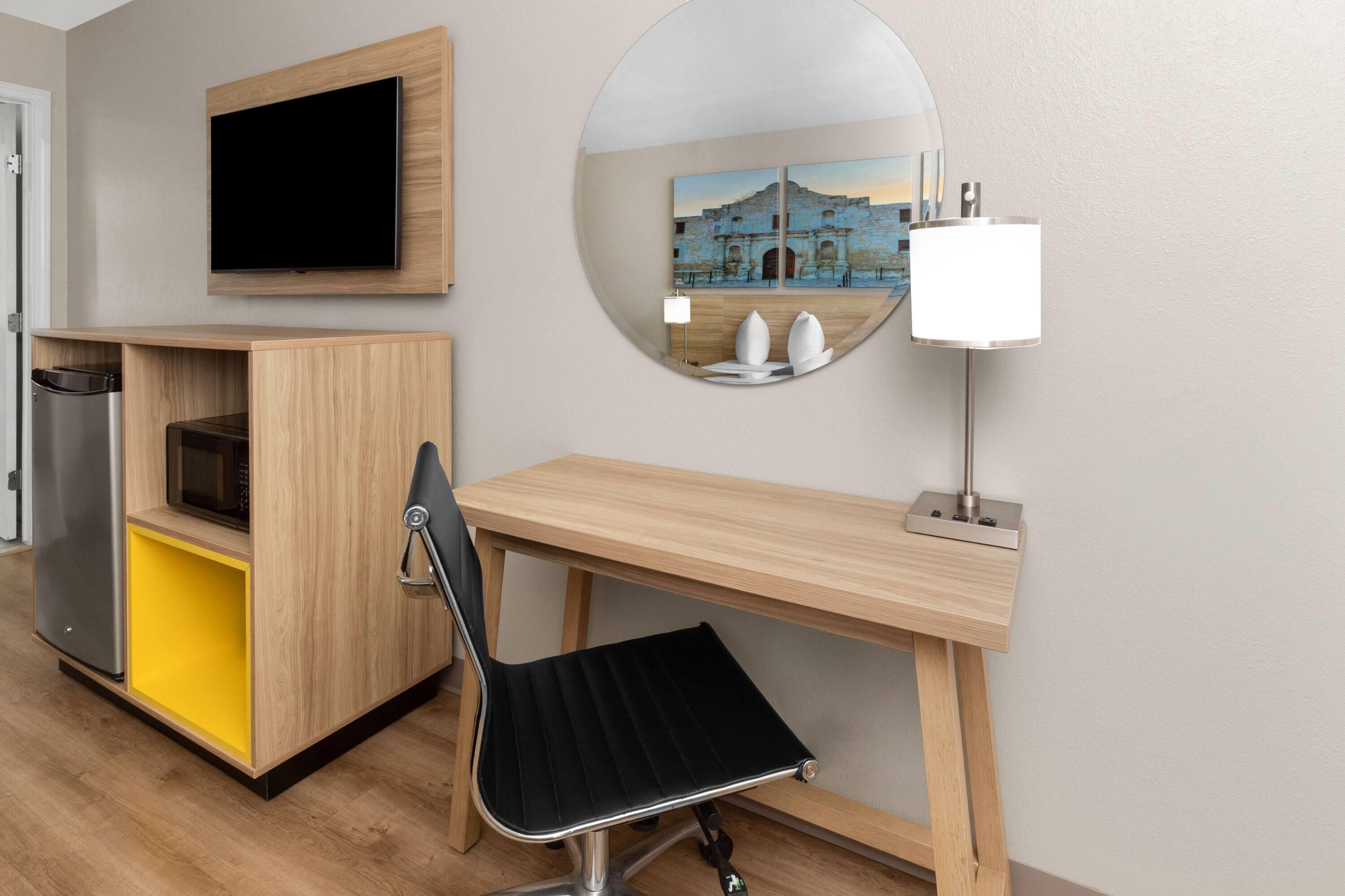 Triple King Bed Non Smoking