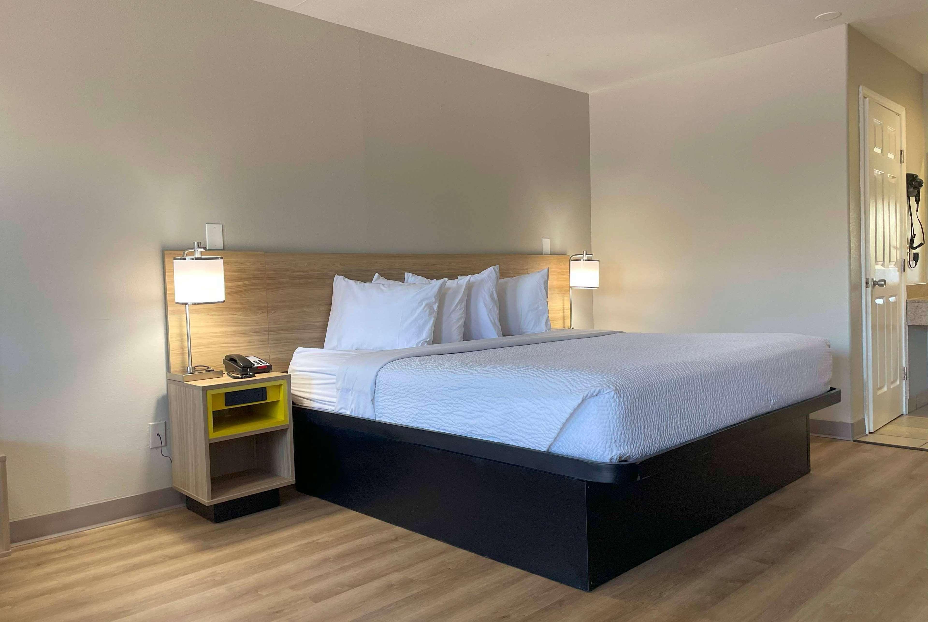 Triple King Size Bed