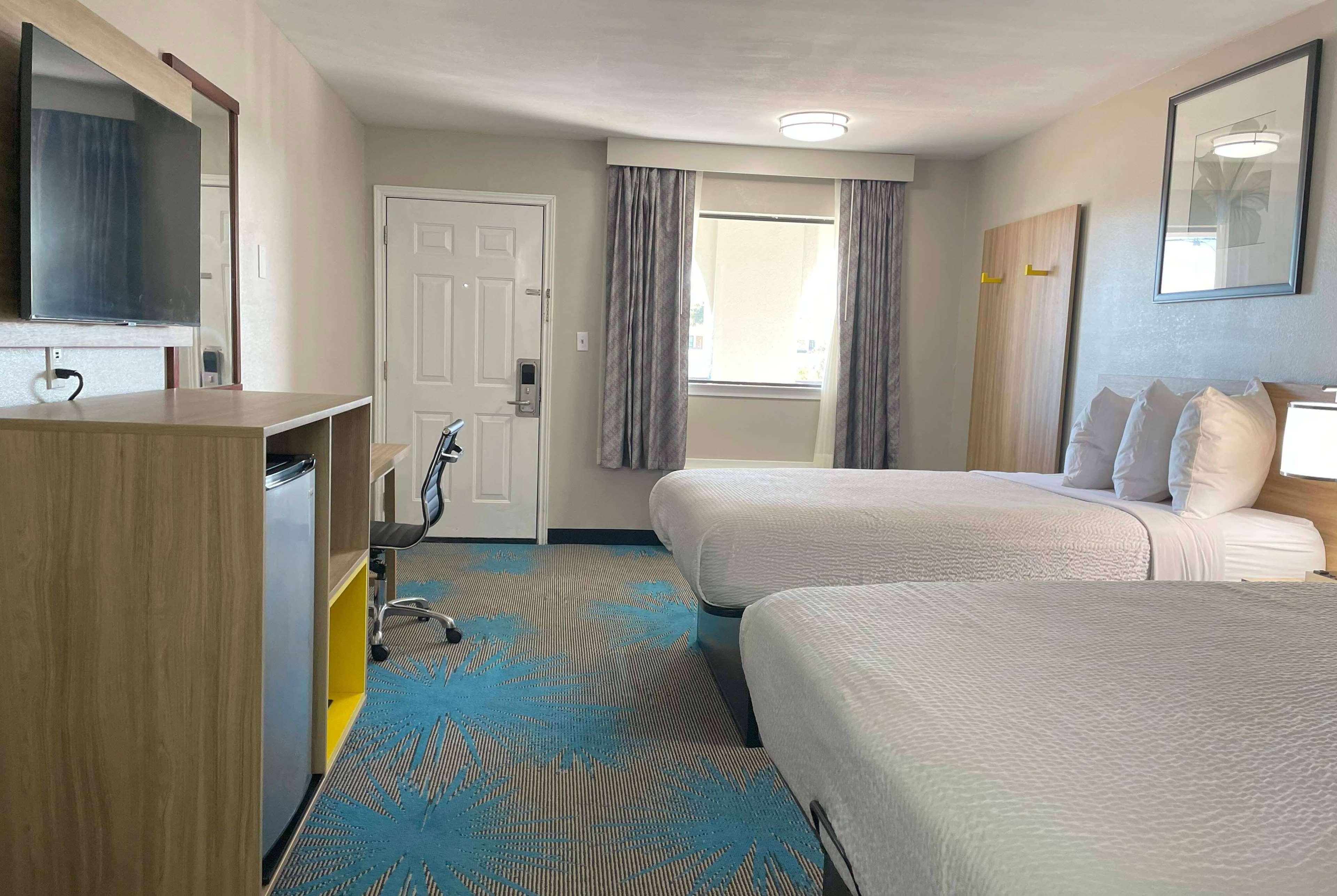 Room Two Double Beds