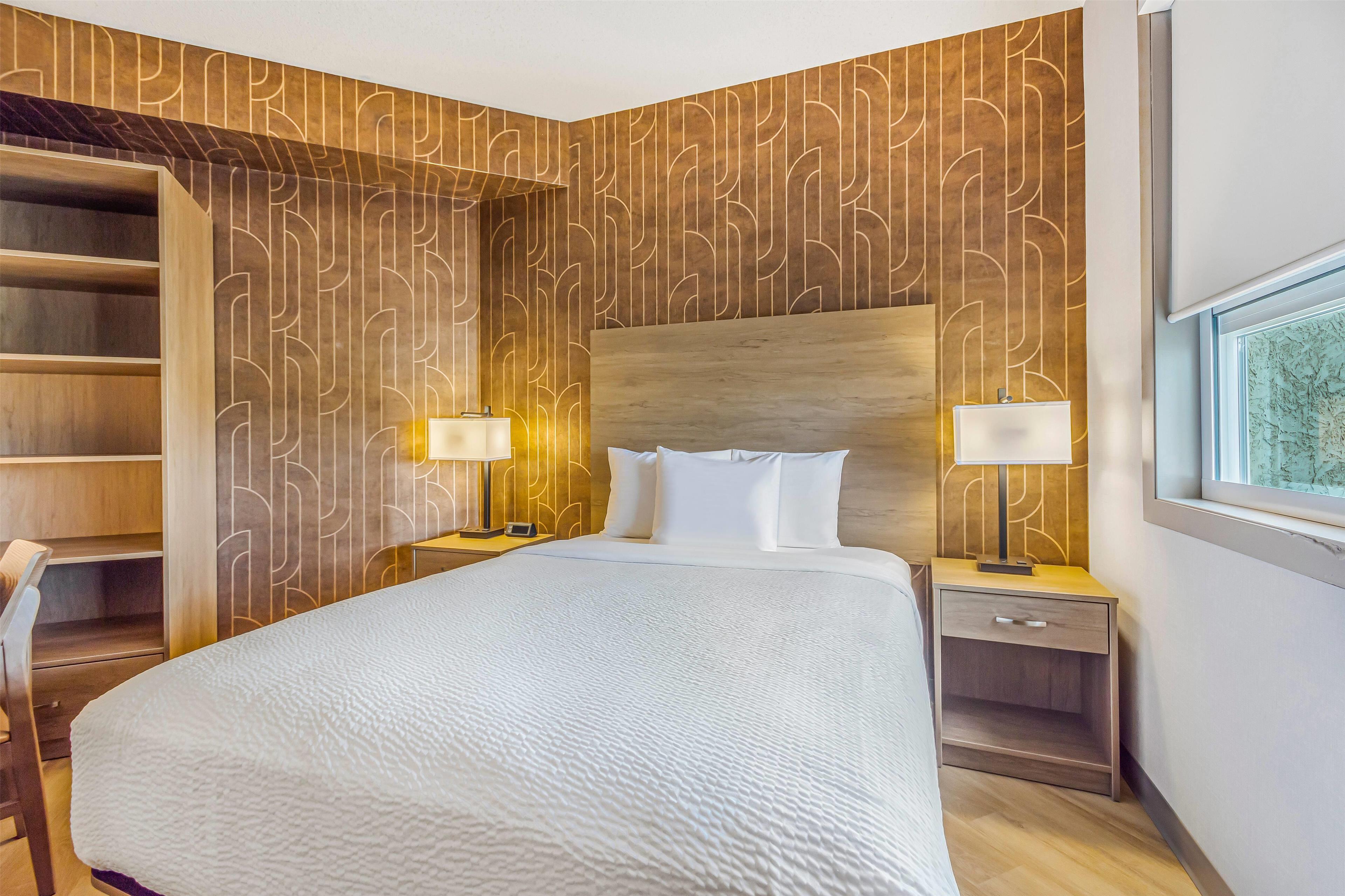 Room Queen Bed Non Smoking