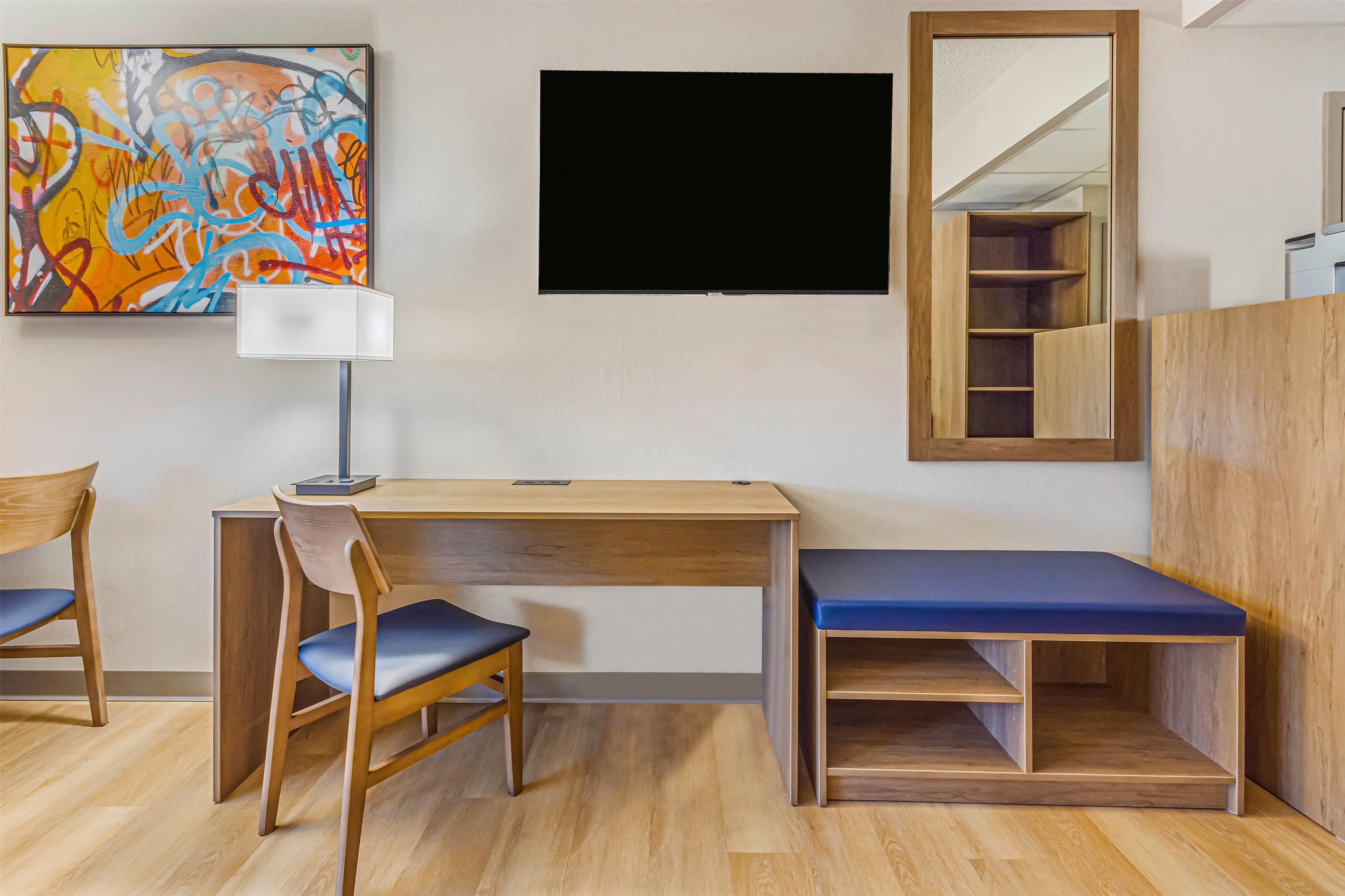 Double King Bed Non Smoking