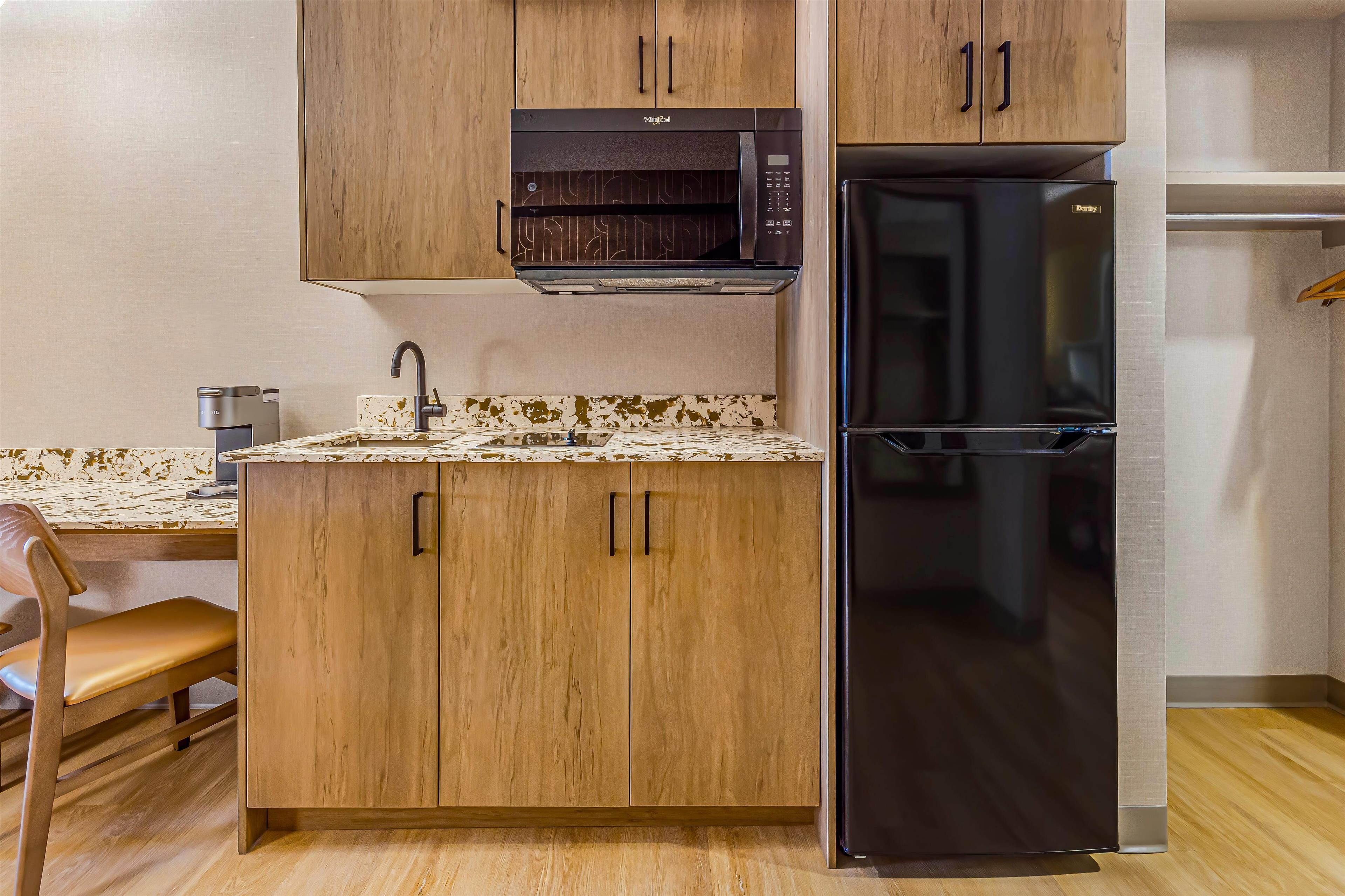 Room Queen Bed Non Smoking