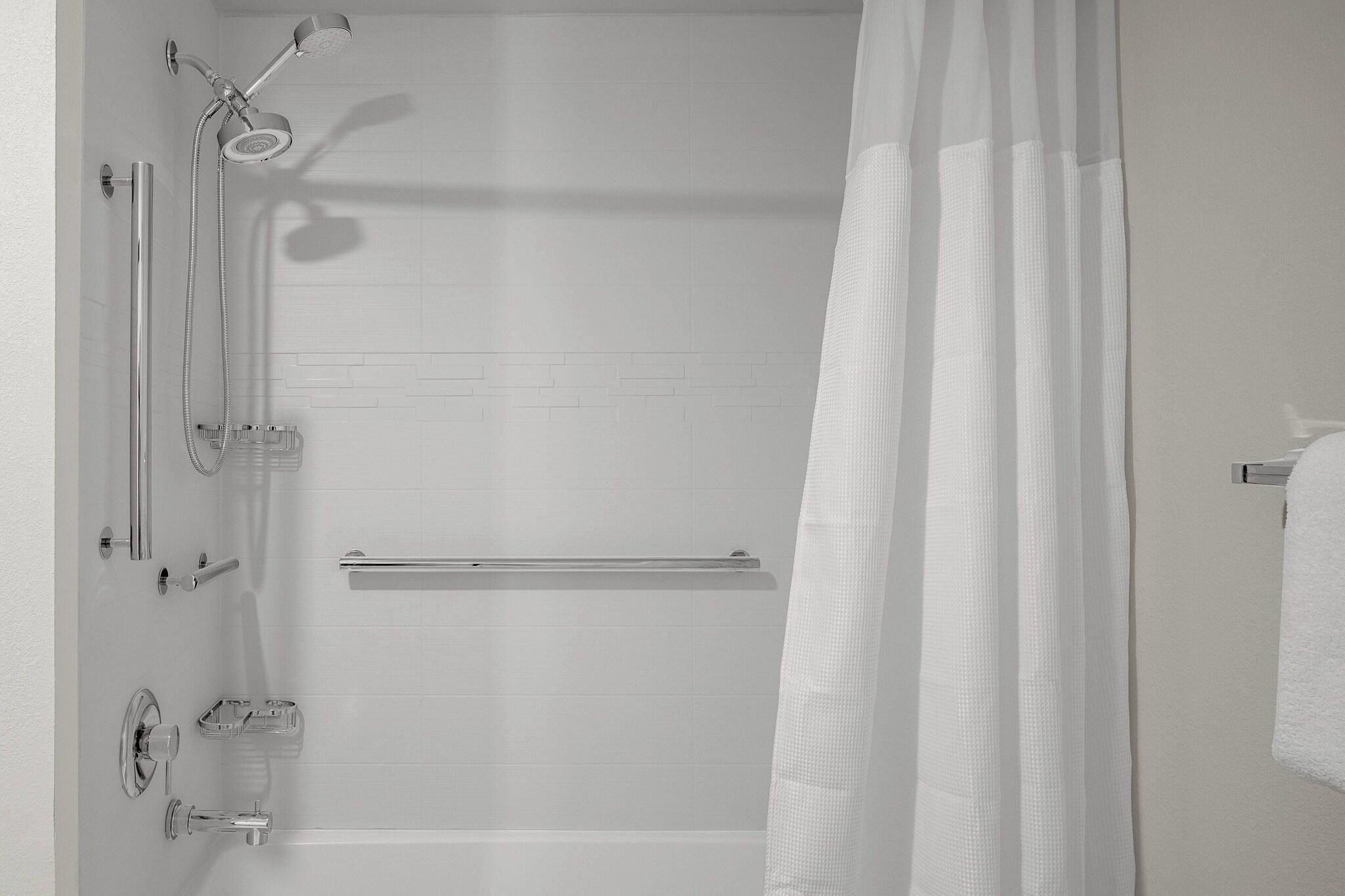 Suite Queen Size Bed