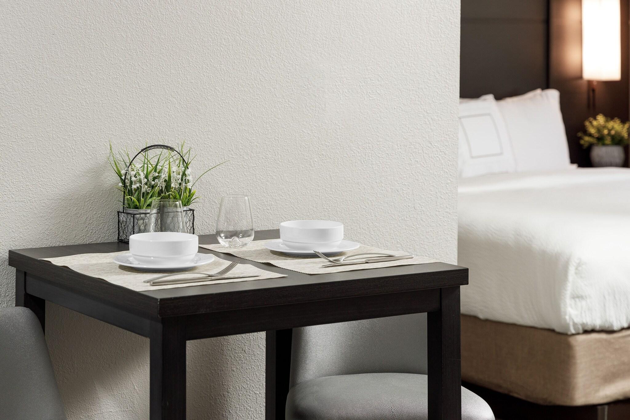 Suite Queen Size Bed