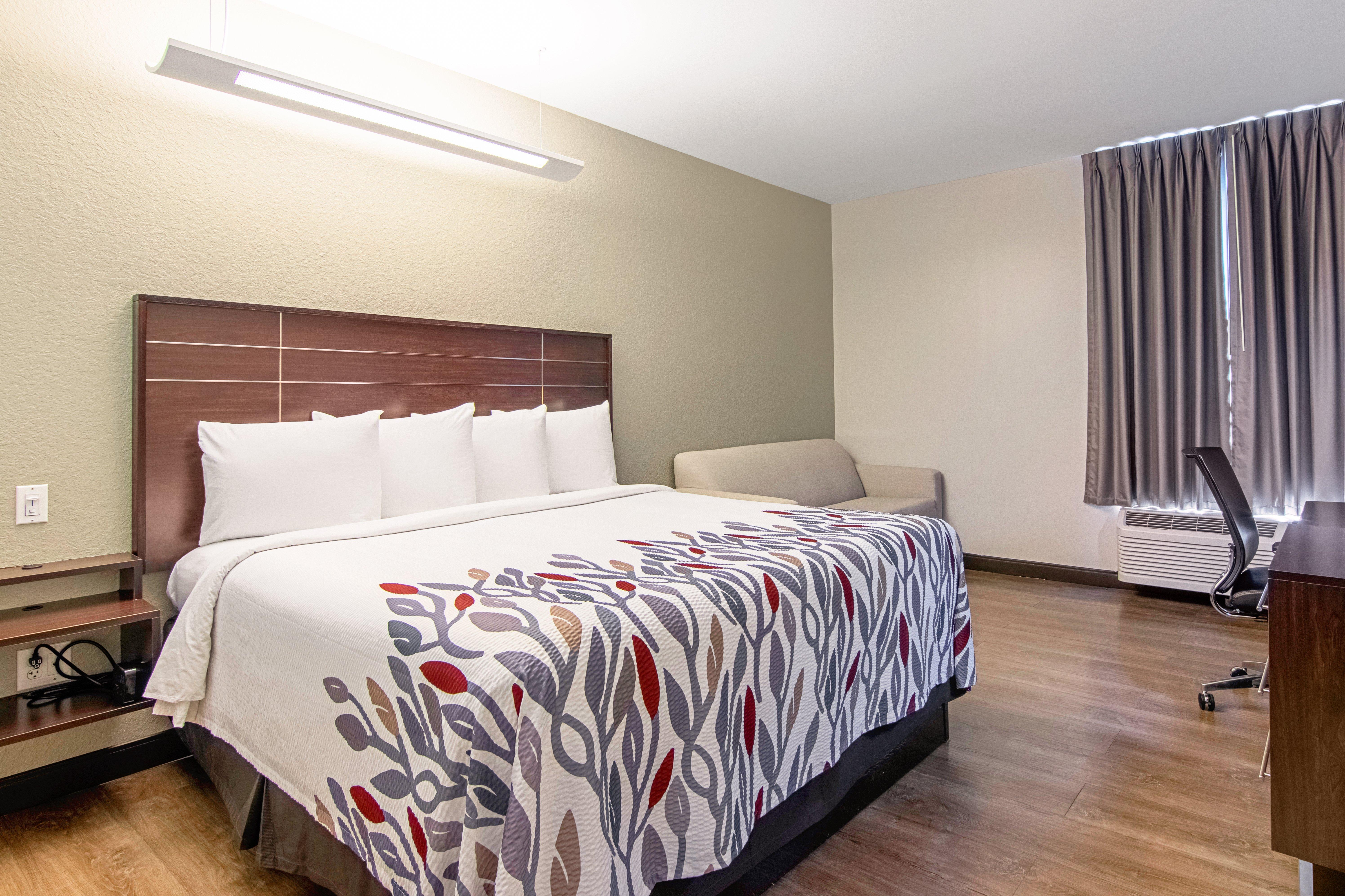 Double Deluxe King Bed